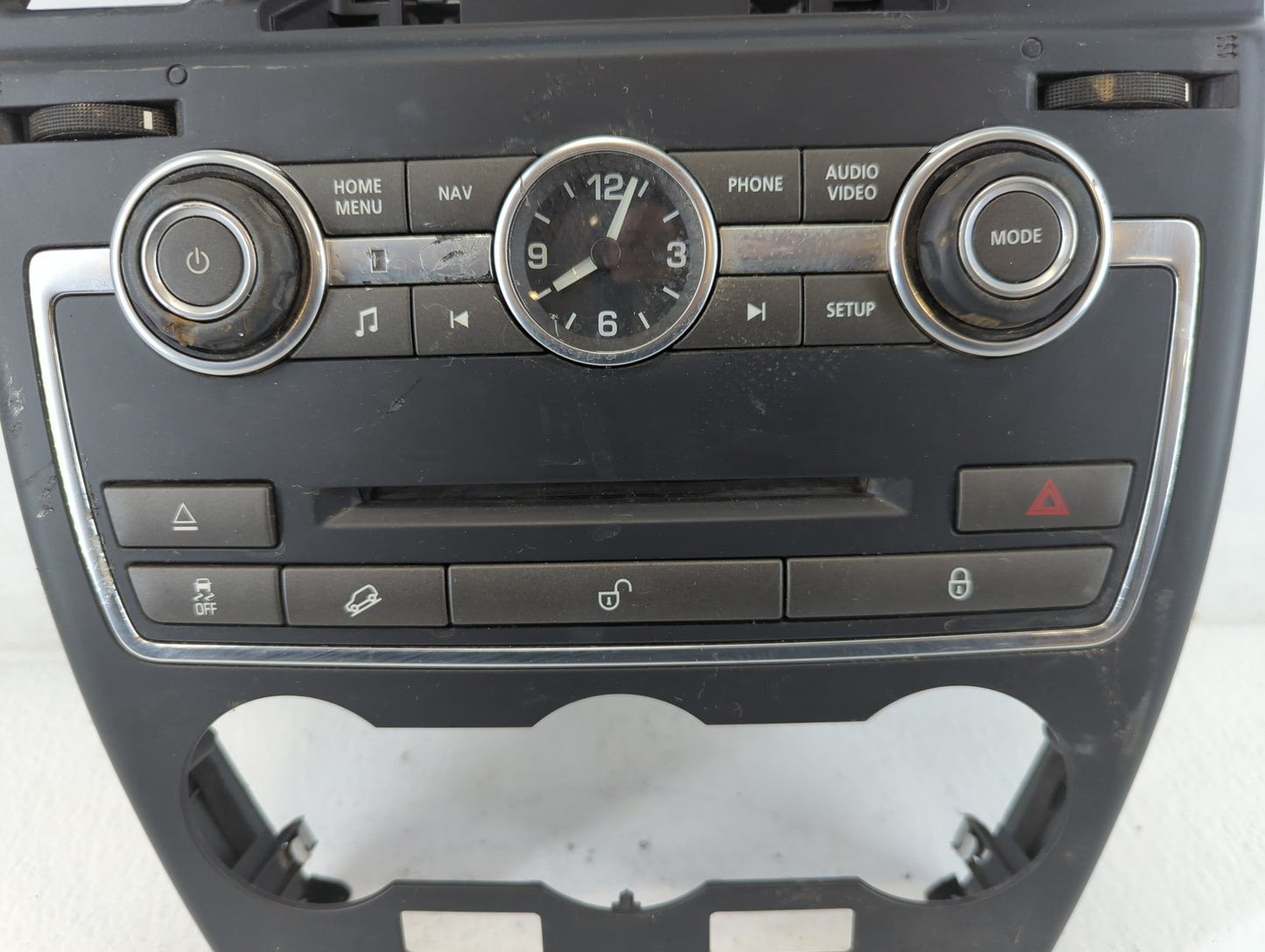 2013-2015 Land Rover Lr2 Radio AM FM Cd Player Receiver Replacement P/N:905 EQ9GS2003 E 3528365 EH52 10E889 Fits OEM Used Au