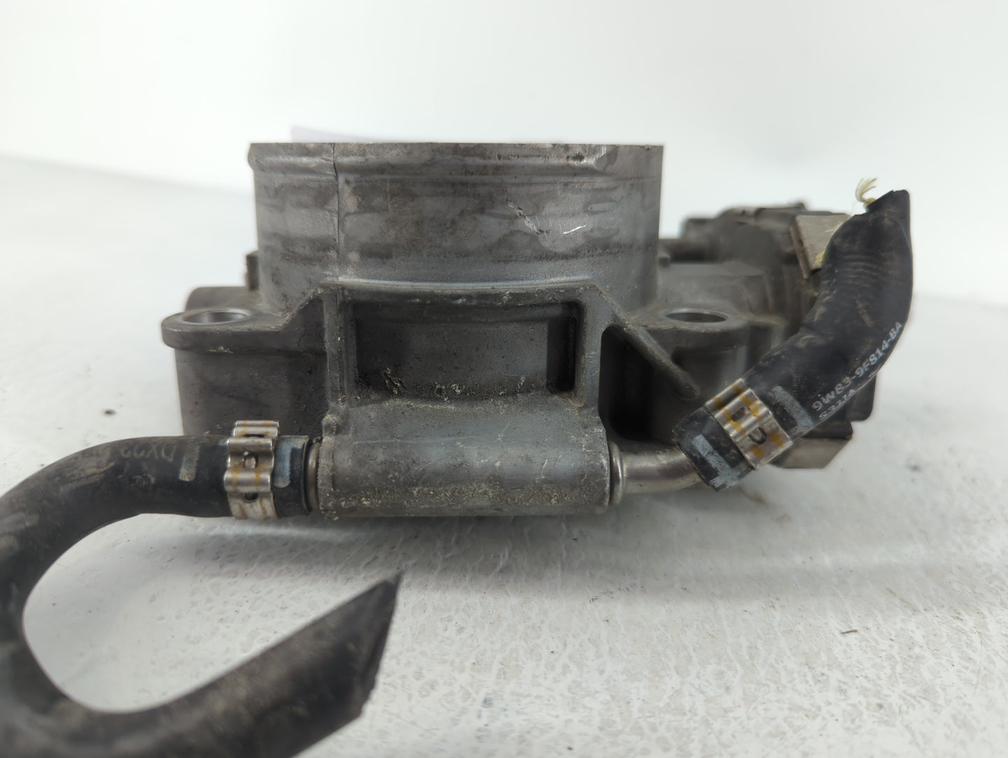 2014 Land Rover Lr4 Throttle Body P/N:DX23-9F991-AB Fits OEM Used Auto Parts - Oemusedautoparts1.com