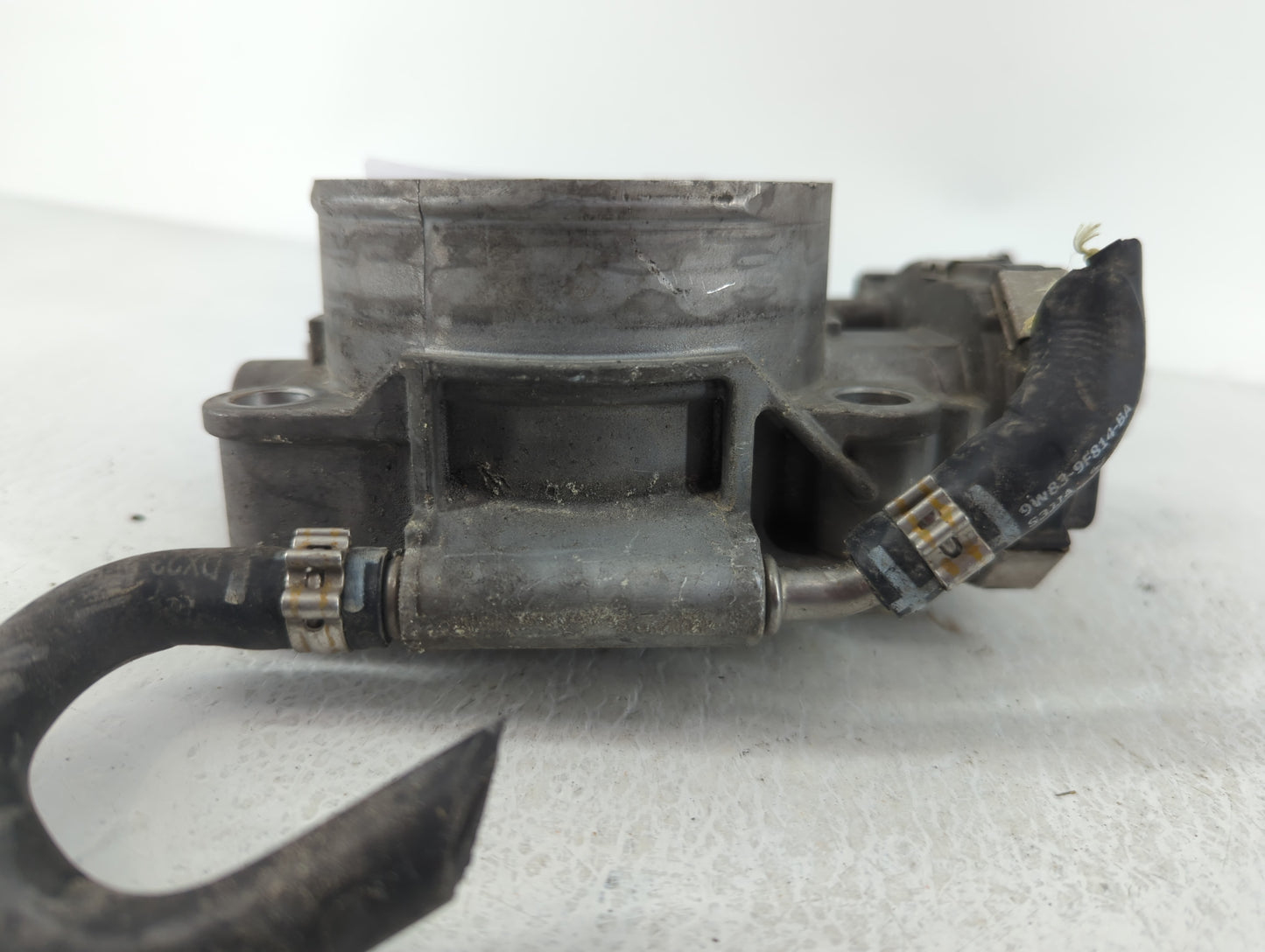 2014 Land Rover Lr4 Throttle Body P/N:DX23-9F991-AB Fits OEM Used Auto Parts - Oemusedautoparts1.com