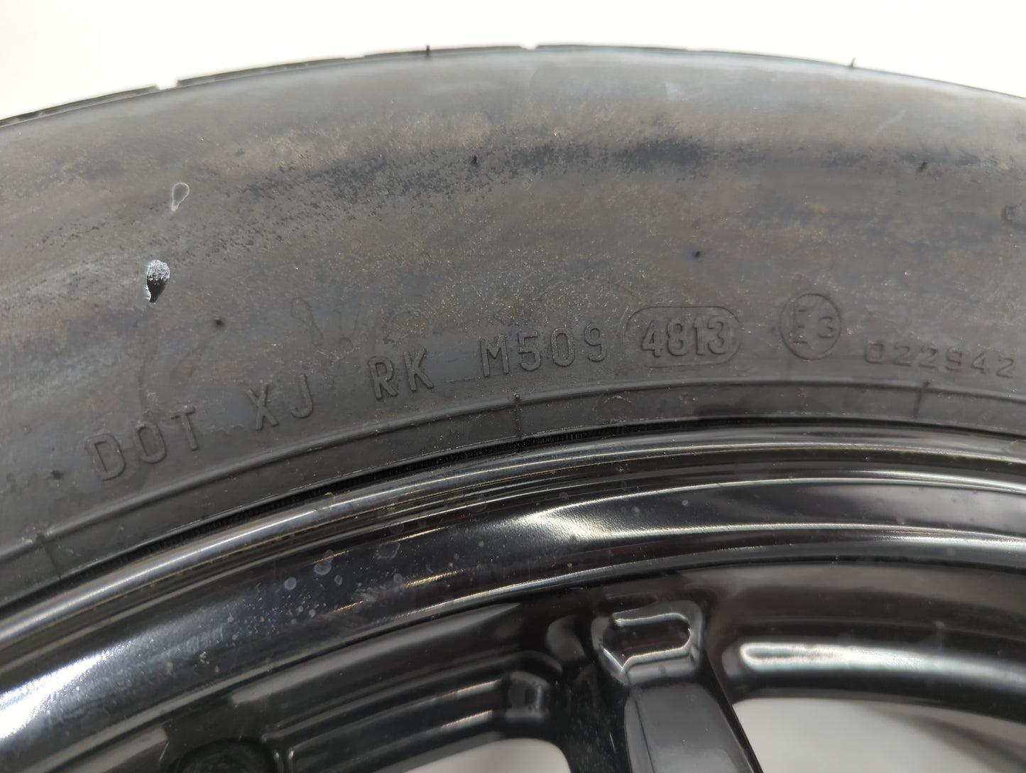 2013-2022 Land Rover Range Rover Spare Donut Tire Wheel Rim Oem - Oemusedautoparts1.com