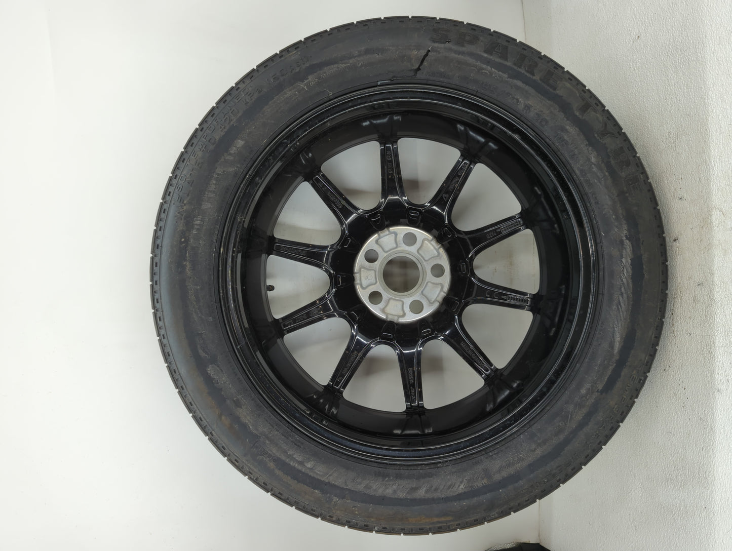 2013-2022 Land Rover Range Rover Spare Donut Tire Wheel Rim Oem - Oemusedautoparts1.com