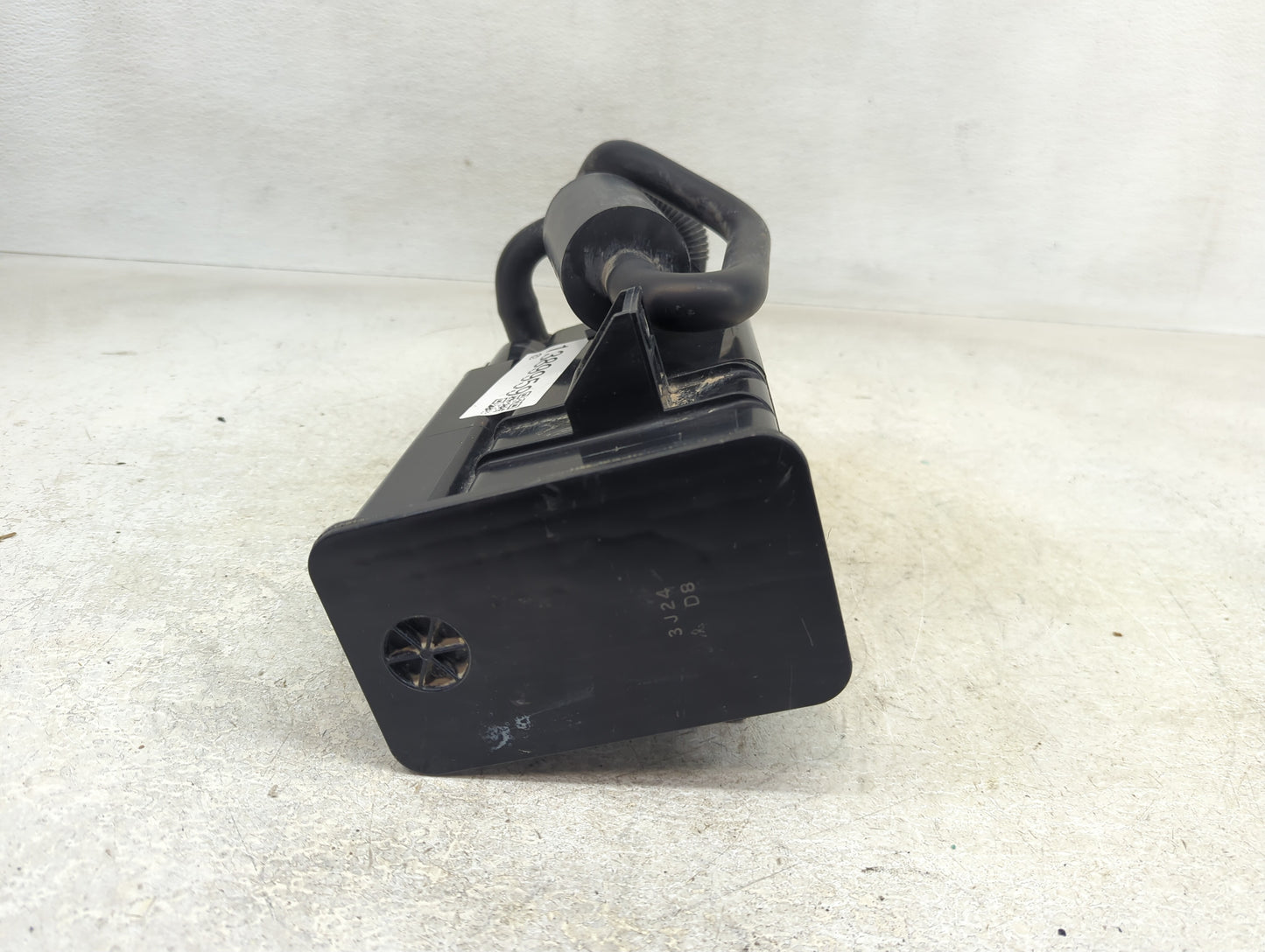 2014 Land Rover Range Rover Fuel Vapor Charcoal Canister - Oemusedautoparts1.com