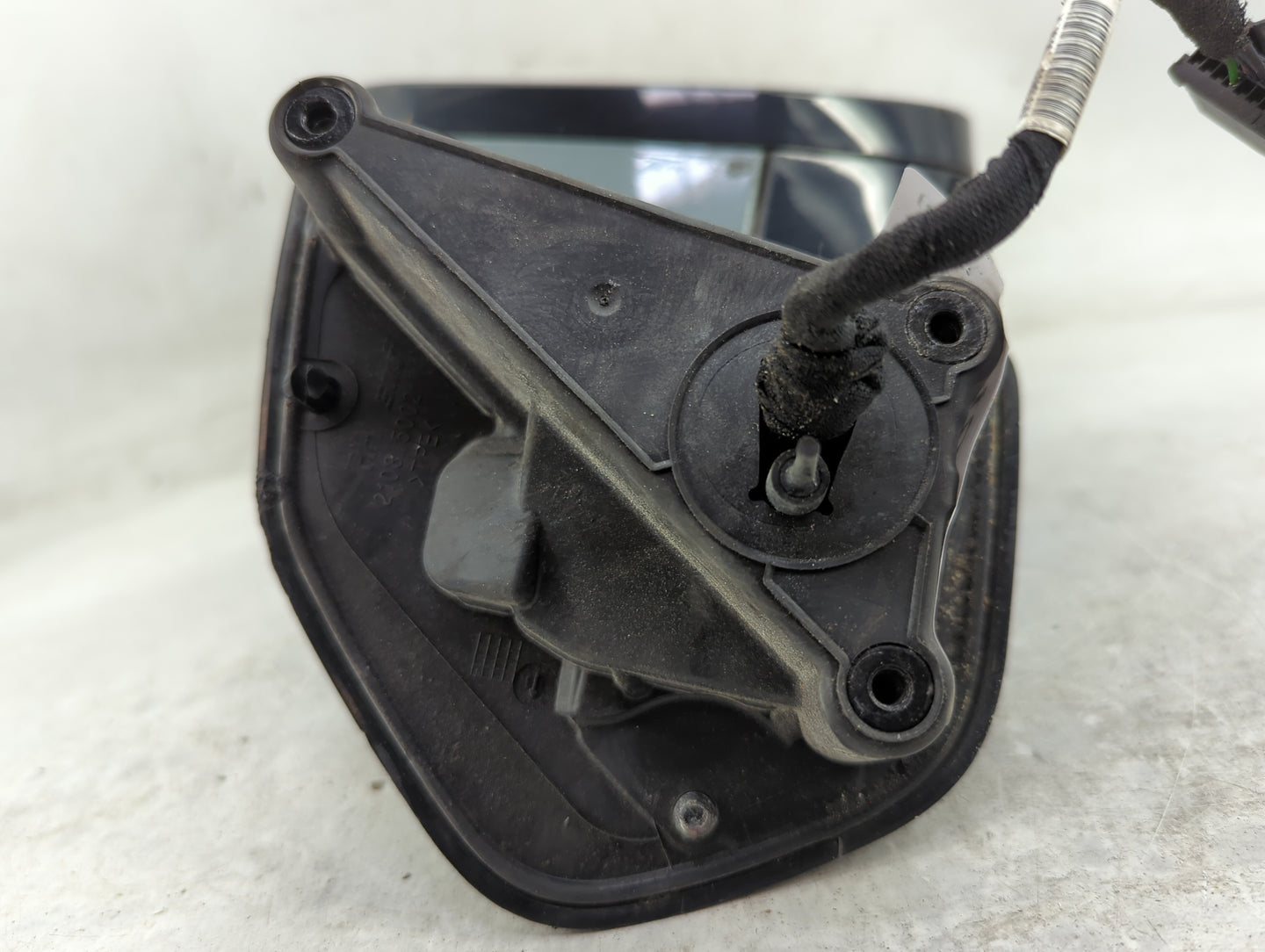 2014-2017 Land Rover Range Rover Passenger Side View Mirror - Right Door Mirror OEM Used - Oemusedautoparts1.com