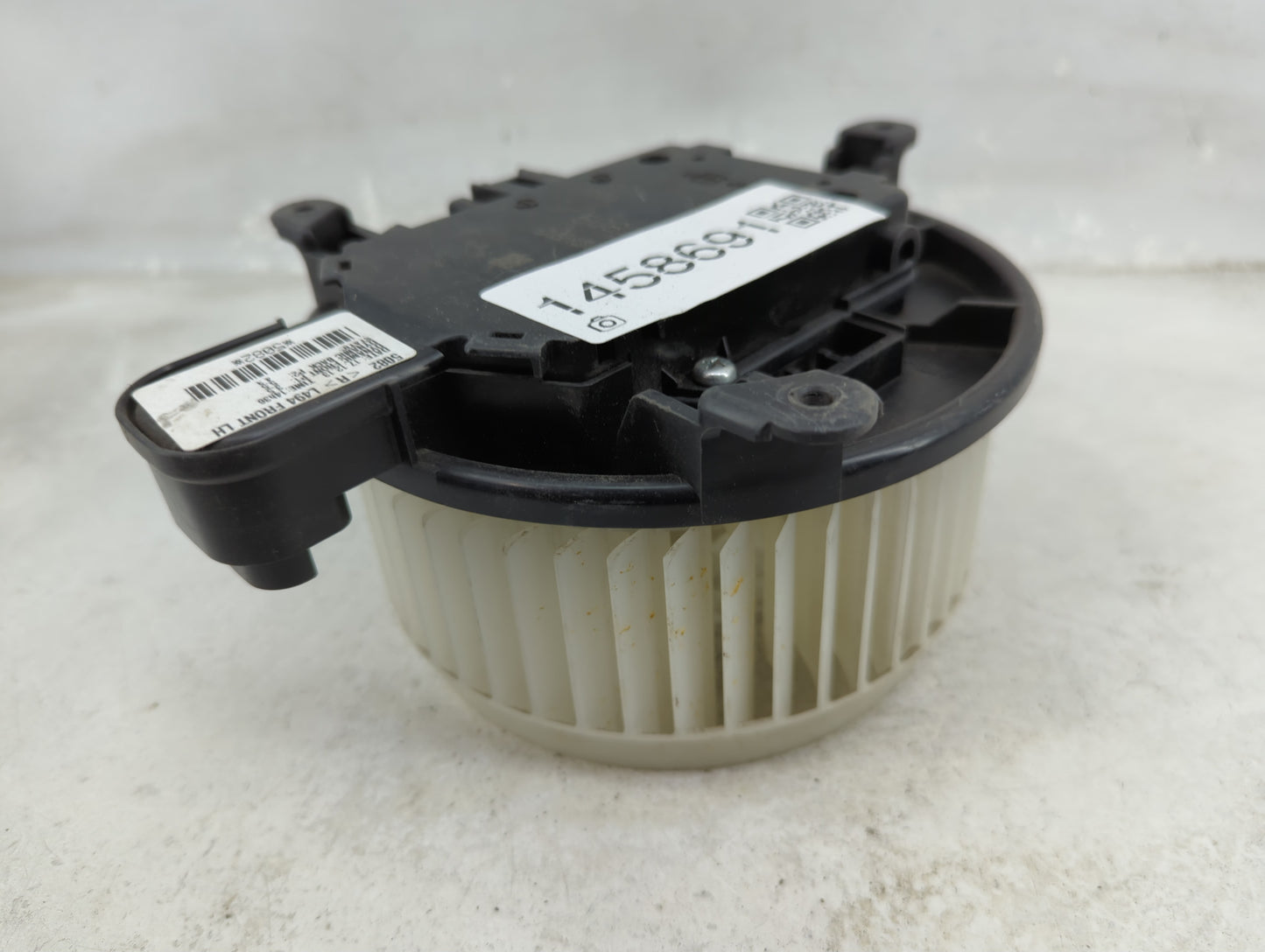 2014 Land Rover Range Rover Heater AC Blower Motor P/N:5082 Fits OEM Used Auto Parts - Oemusedautoparts1.com