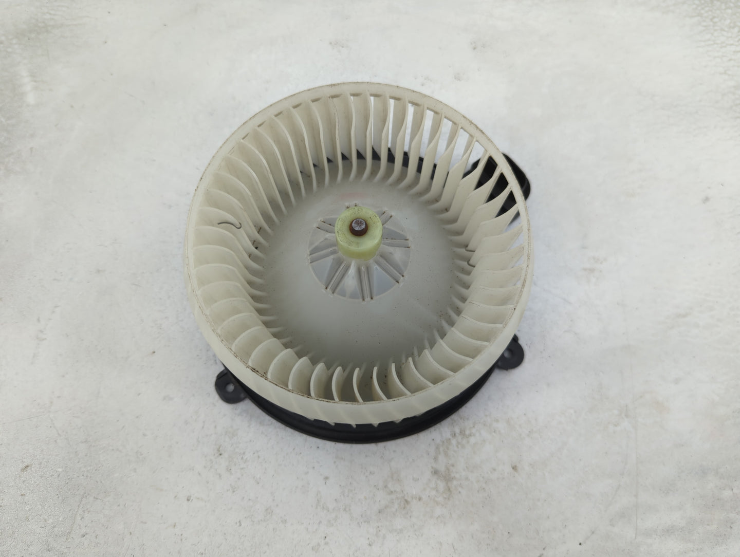 2014 Land Rover Range Rover Heater AC Blower Motor P/N:5082 Fits OEM Used Auto Parts - Oemusedautoparts1.com