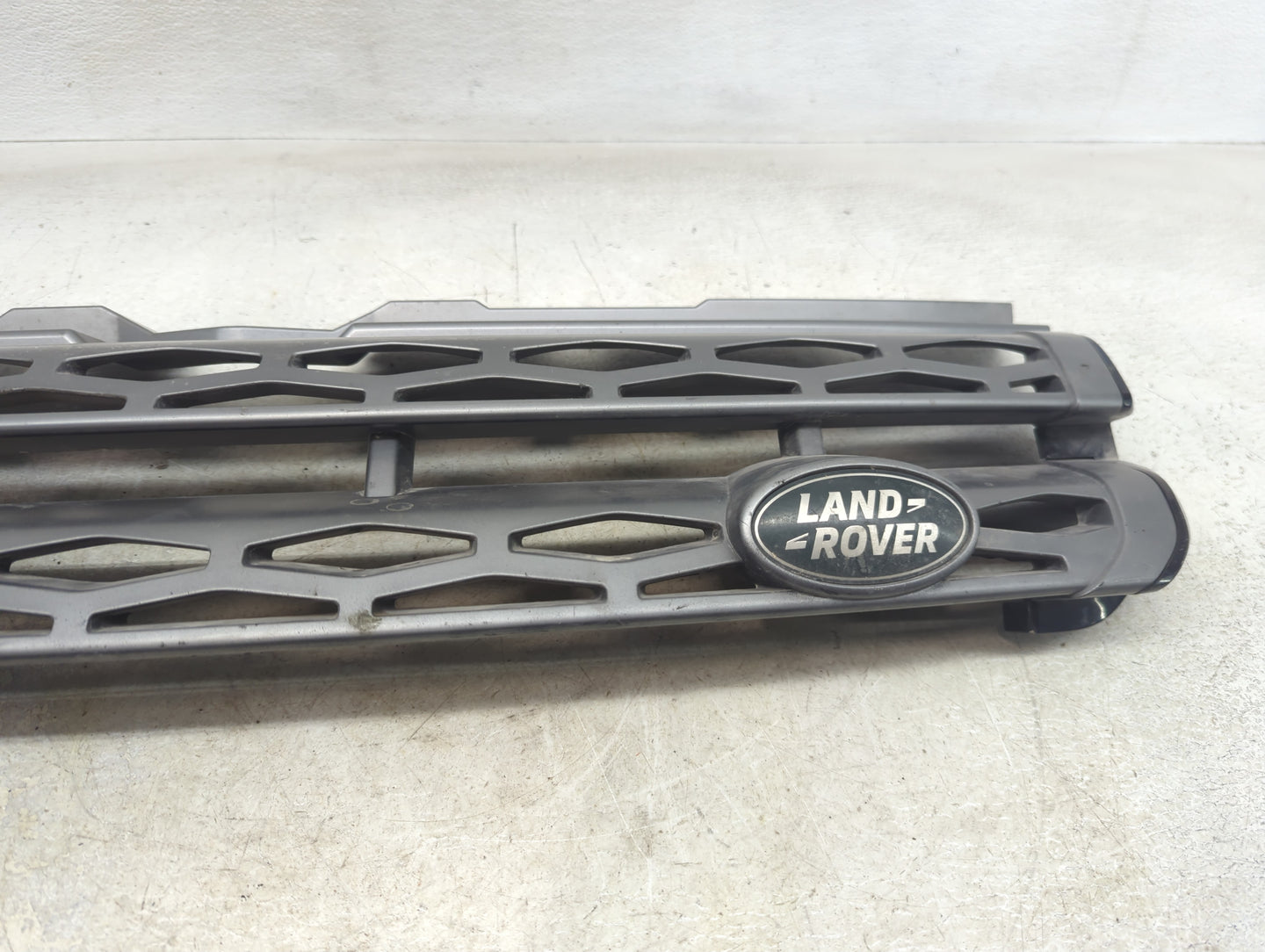 Land Rover Range Rover Evoque Front Grille Bumper Not Included - Oemusedautoparts1.com
