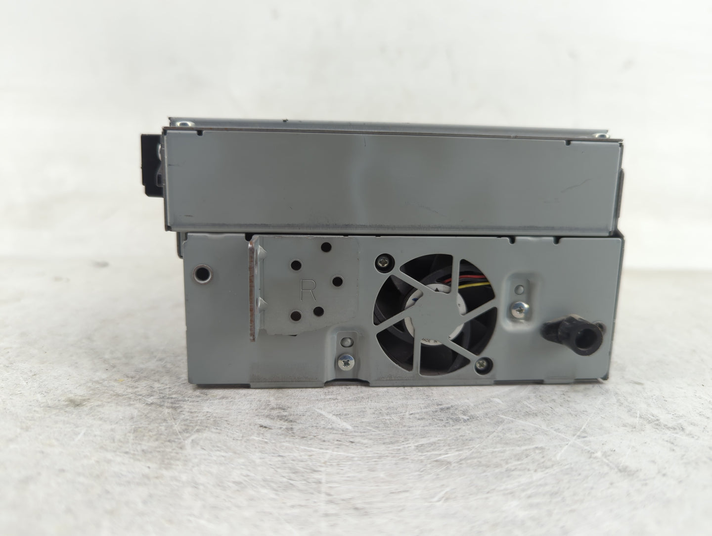 2012-2016 Land Rover Range Rover Evoque Radio AM FM Cd Player Receiver Replacement P/N:50645924AA Fits OEM Used Auto Parts -
