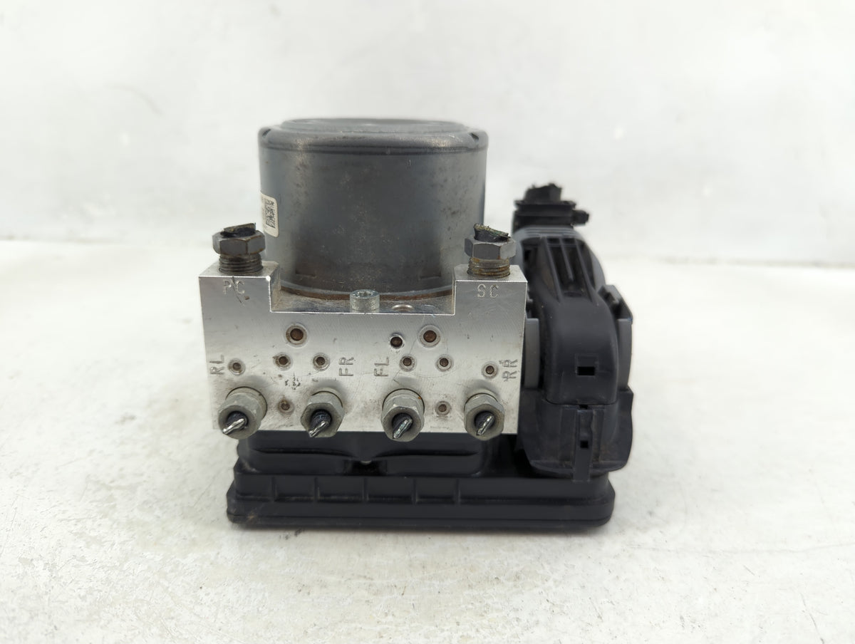 2014-2015 Land Rover Range Rover Evoque Anti-Lock Brake ABS Pump Module Actuator OEM P/N:A426R - 13W50 Fits Fits 2014 2015 O