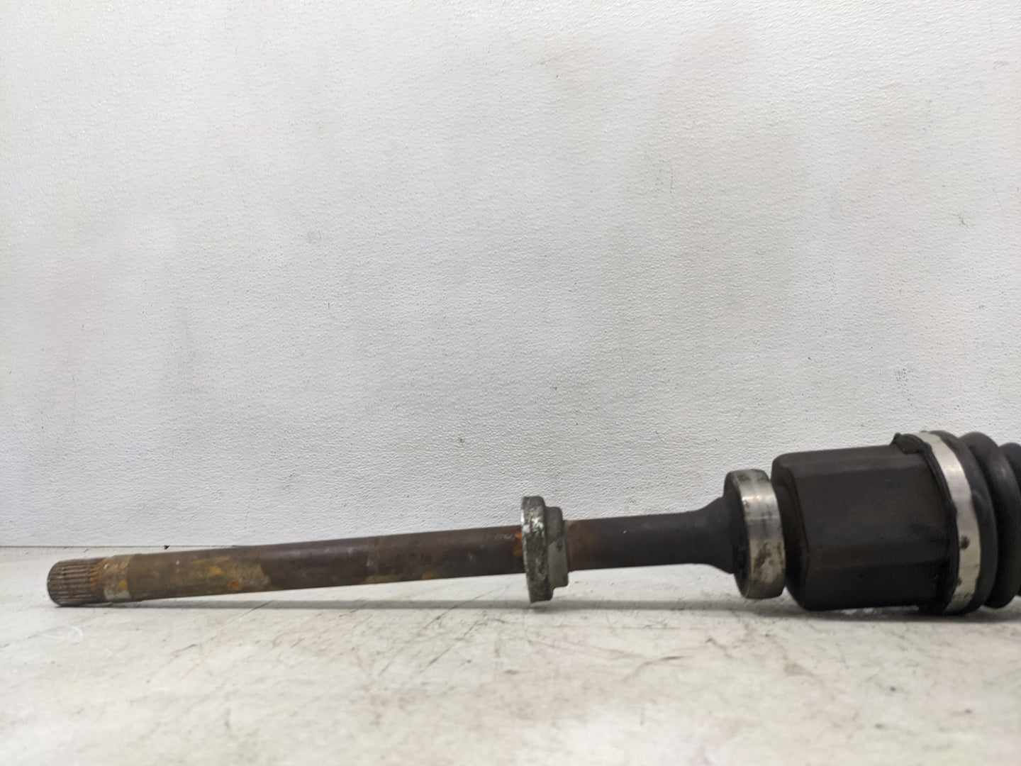 2012 Land Rover Range Rover Evoque Axle Shaft Front Passenger Cv C/v - Oemusedautoparts1.com