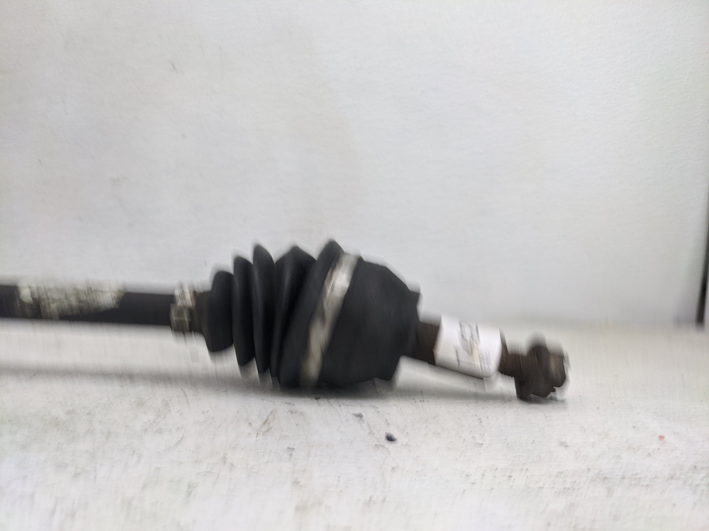 2012 Land Rover Range Rover Evoque Axle Shaft Front Passenger Cv C/v - Oemusedautoparts1.com