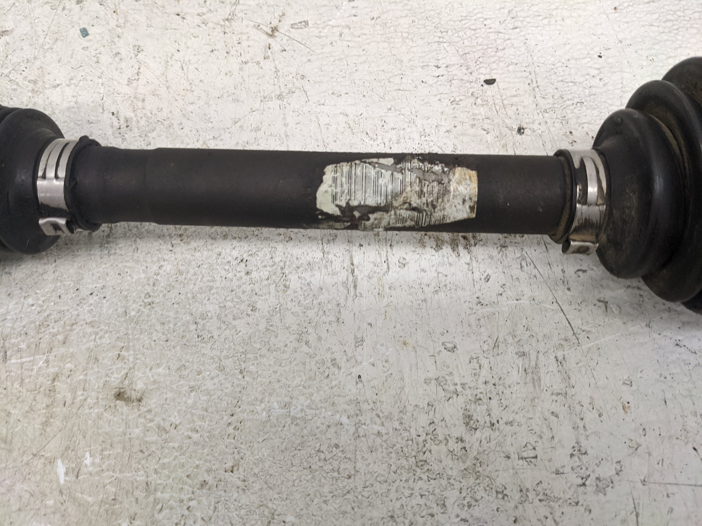 2012 Land Rover Range Rover Evoque Axle Shaft Front Passenger Cv C/v - Oemusedautoparts1.com