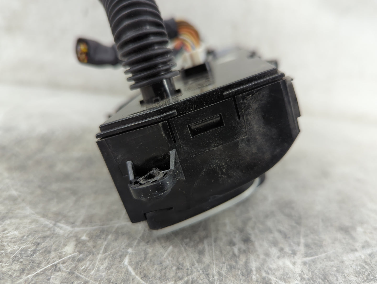 2014-2015 Land Rover Range Rover Evoque Climate Control Module Temperature AC/Heater Replacement P/N:Q1385702 97250-D5701 Fi