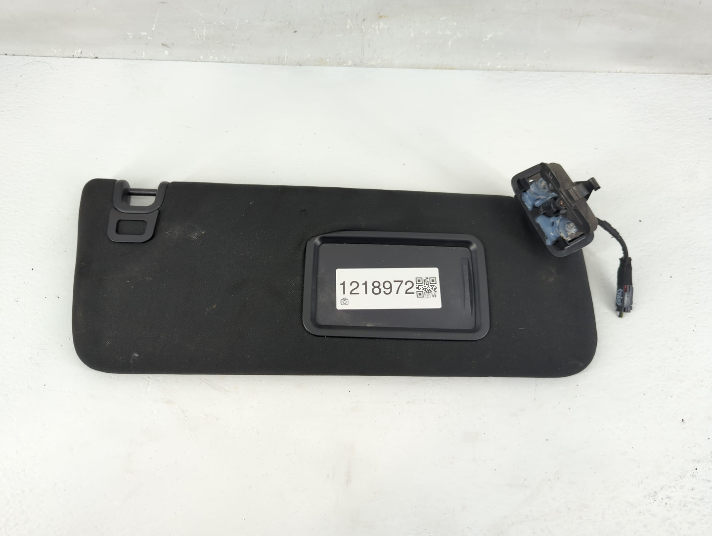 2014-2015 Land Rover Range Rover Sport Sun Visor Shade Replacement Passenger Right Mirror Fits Fits 2014 2015 OEM Used Auto 