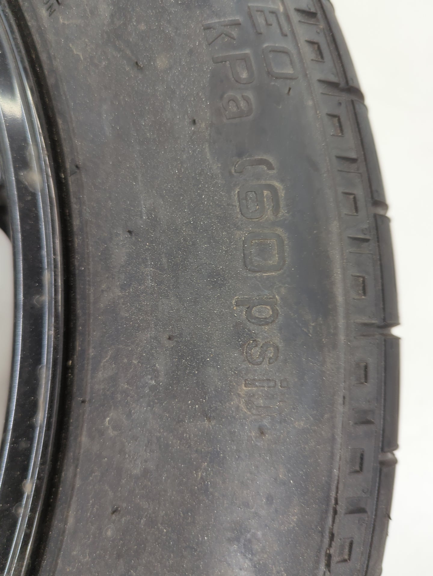 2014 Land Rover Range Rover Sport Spare Donut Tire Wheel Rim Oem - Oemusedautoparts1.com