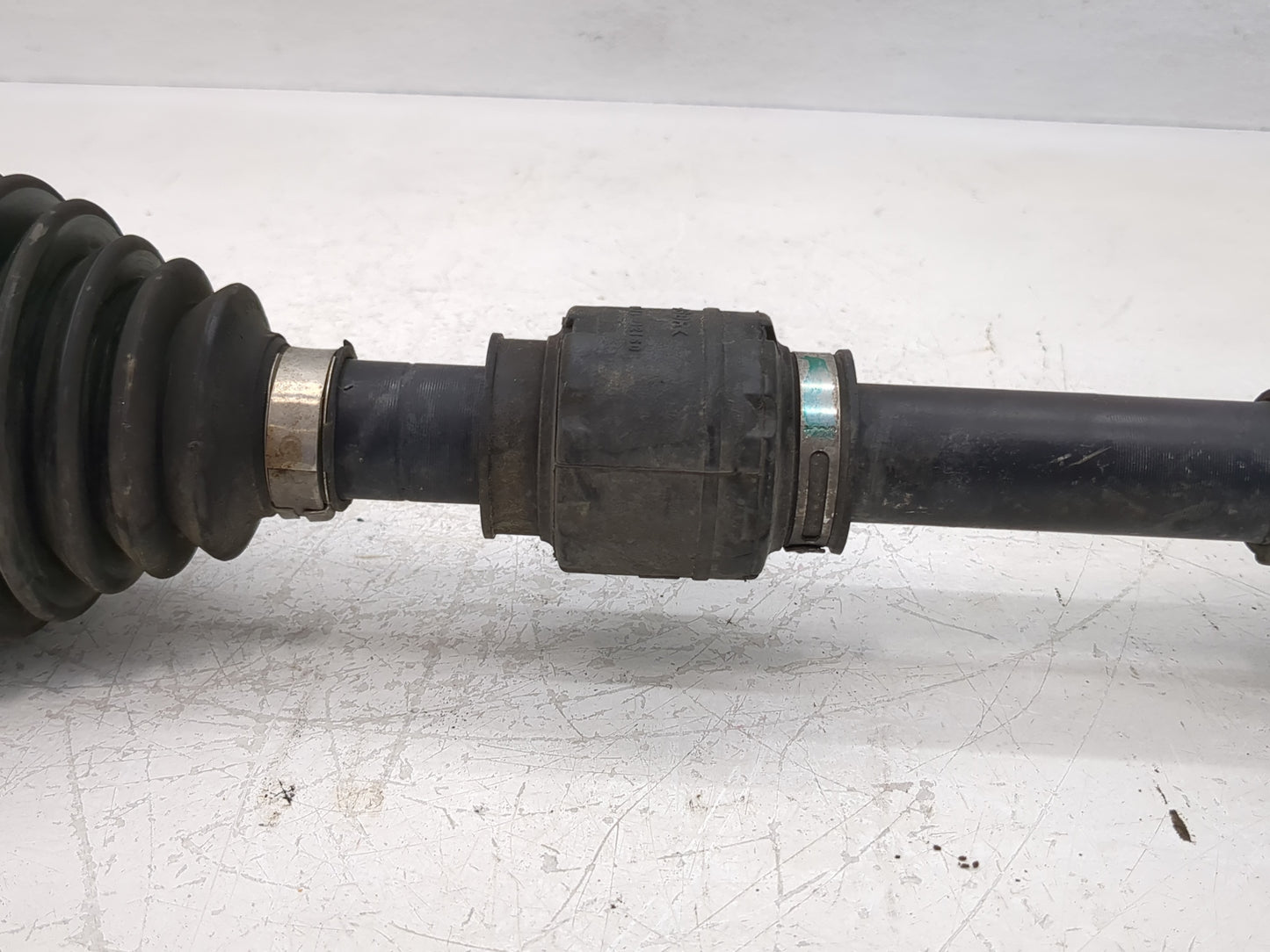 2011-2017 Lexus Ct200h Axle Shaft Front Driver Cv C/v - Oemusedautoparts1.com