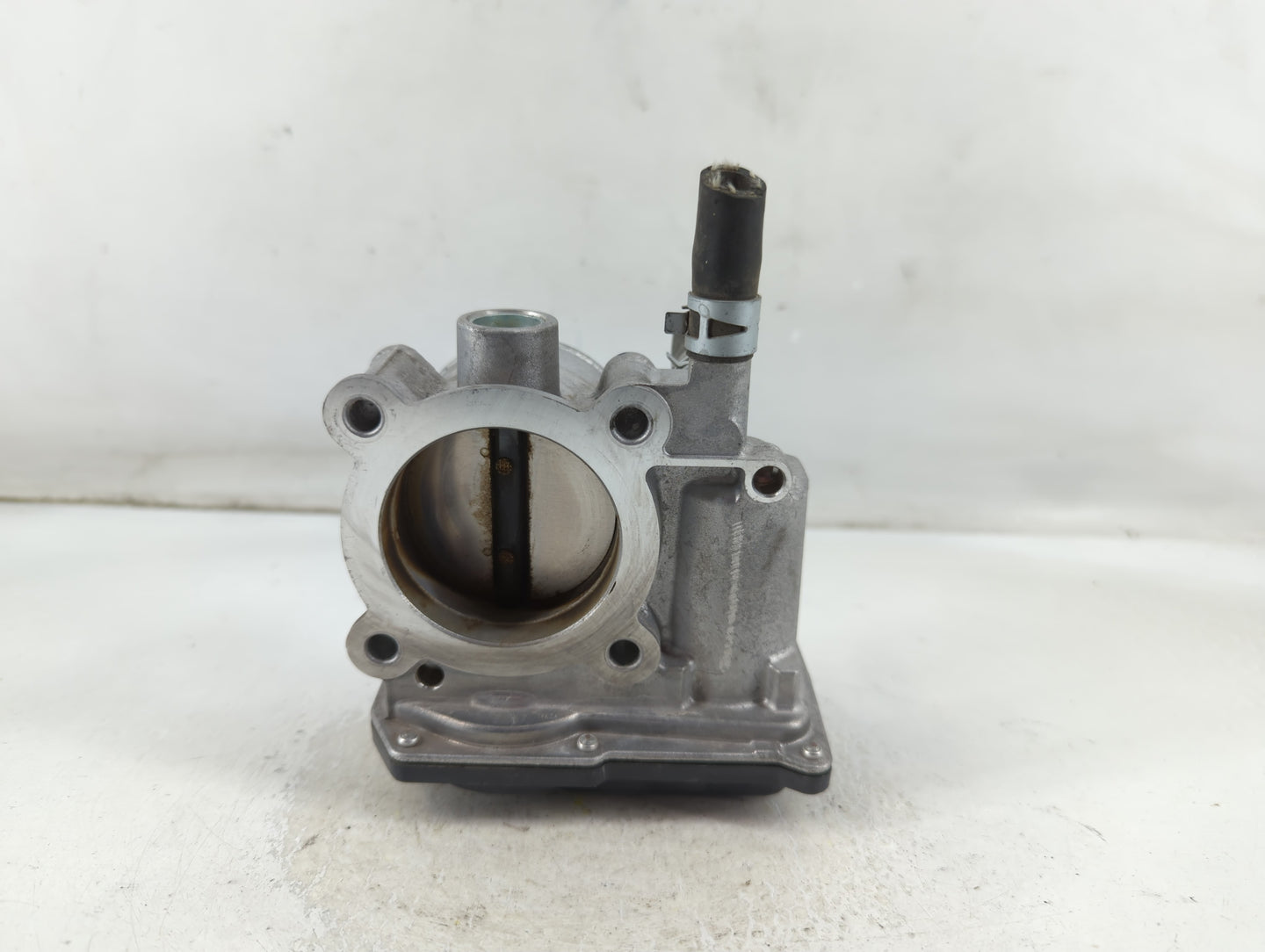 2011-2017 Lexus Ct200h Throttle Body P/N:142002R26 4C04GG538 Fits OEM Used Auto Parts - Oemusedautoparts1.com