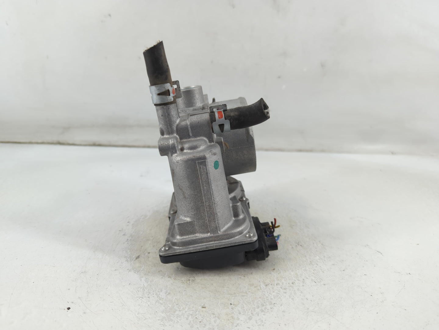 2011-2017 Lexus Ct200h Throttle Body P/N:142002R26 4C04GG538 Fits OEM Used Auto Parts - Oemusedautoparts1.com