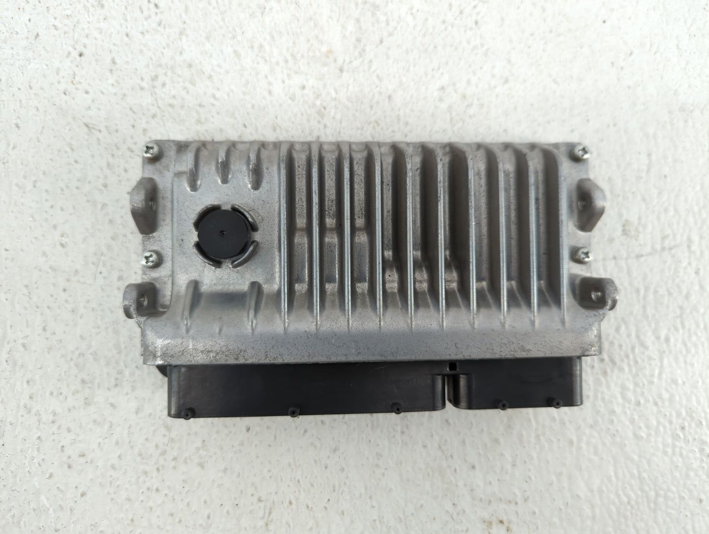 2013-2014 Lexus Es300h PCM Engine Control Computer ECU ECM PCU OEM P/N:89661-33L20 Fits Fits 2013 2014 OEM Used Auto Parts -
