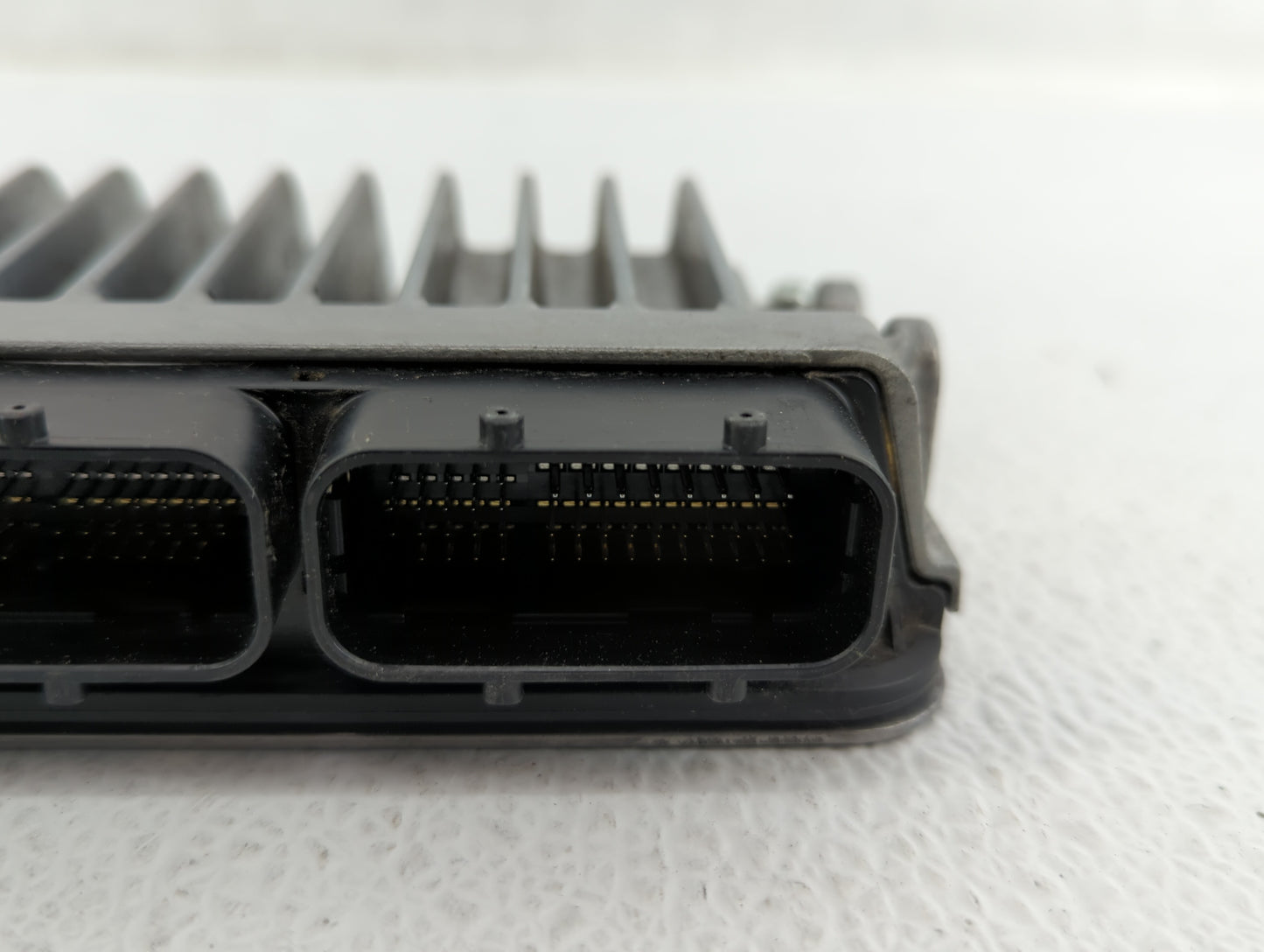 2013-2014 Lexus Es300h PCM Engine Control Computer ECU ECM PCU OEM P/N:89661-33L20 Fits Fits 2013 2014 OEM Used Auto Parts -