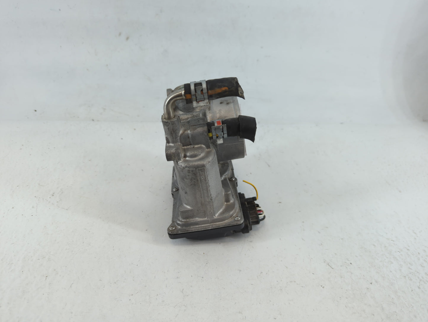 2013-2018 Lexus Es300h Throttle Body P/N:22030-36020 Fits Fits 2012 2013 2014 2015 2016 2017 2018 2019 2020 2021 OEM Used Au