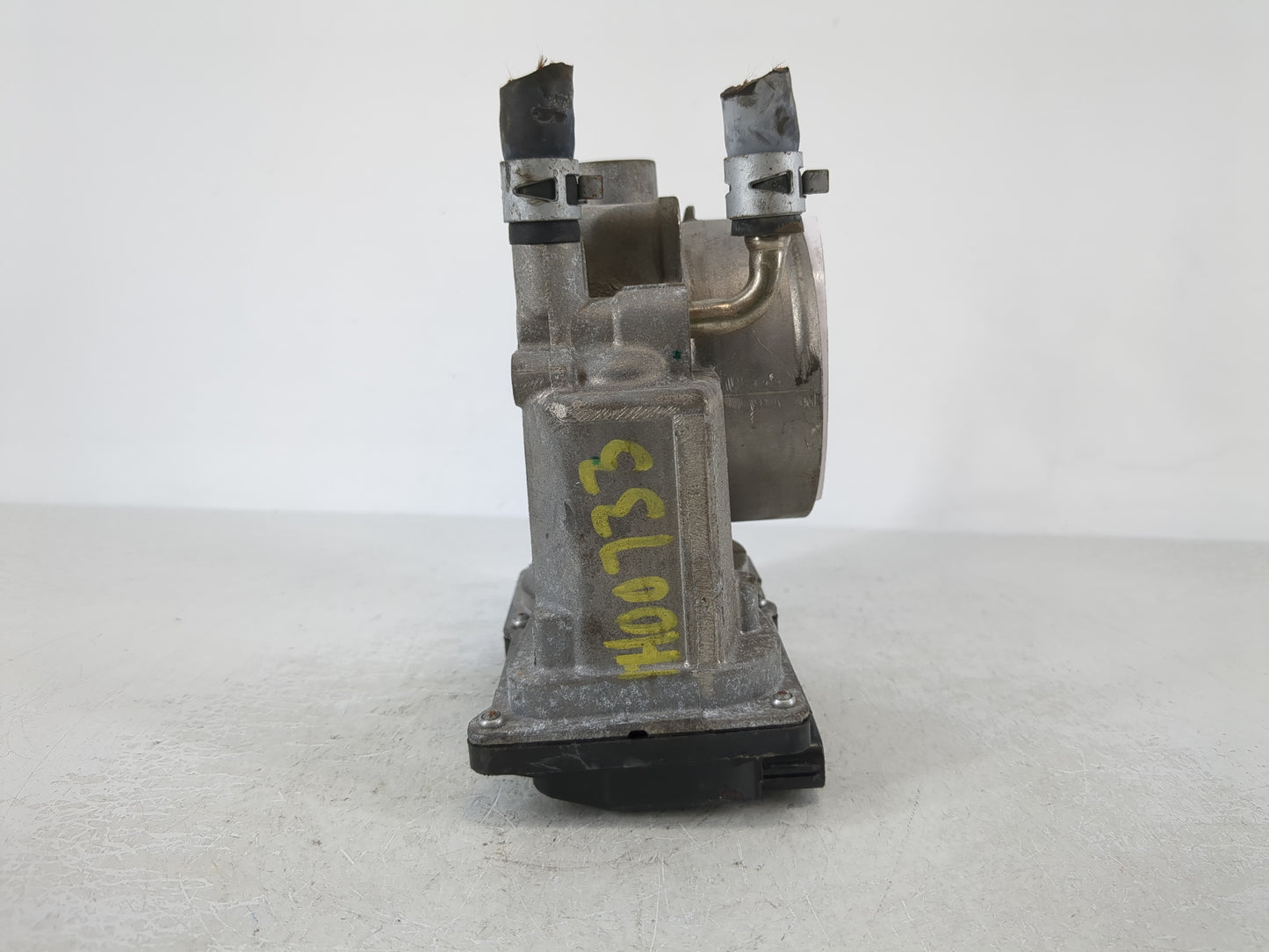 2007-2018 Lexus Es350 Throttle Body P/N:22030-0P050 Fits OEM Used Auto Parts - Oemusedautoparts1.com