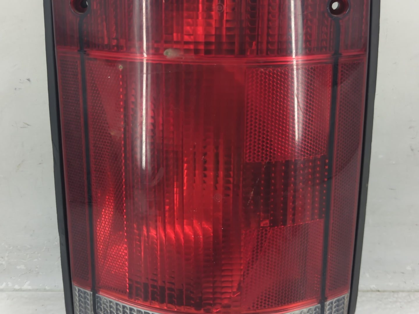 2014 Lexus Es350 Tail Light Assembly Passenger Right OEM P/N:9C24-13404-AC Fits OEM Used Auto Parts - Oemusedautoparts1.com