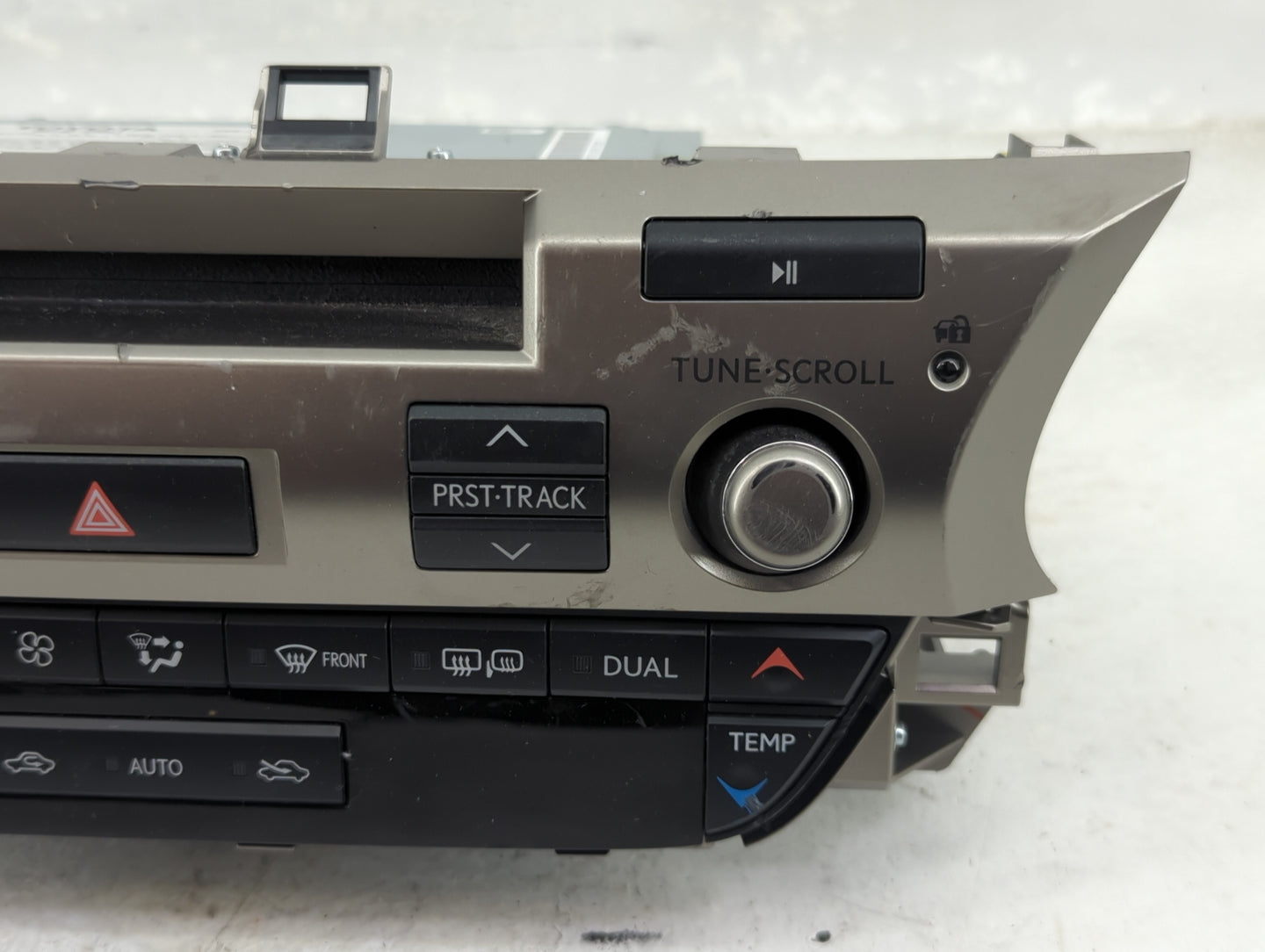 2014 Lexus Es350 Radio AM FM Cd Player Receiver Replacement P/N:86140-33061 Fits OEM Used Auto Parts - Oemusedautoparts1.com