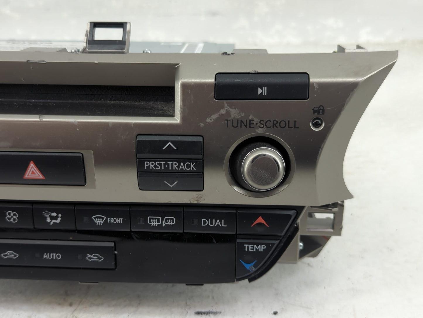 2014 Lexus Es350 Radio AM FM Cd Player Receiver Replacement P/N:86140-33061 Fits OEM Used Auto Parts - Oemusedautoparts1.com