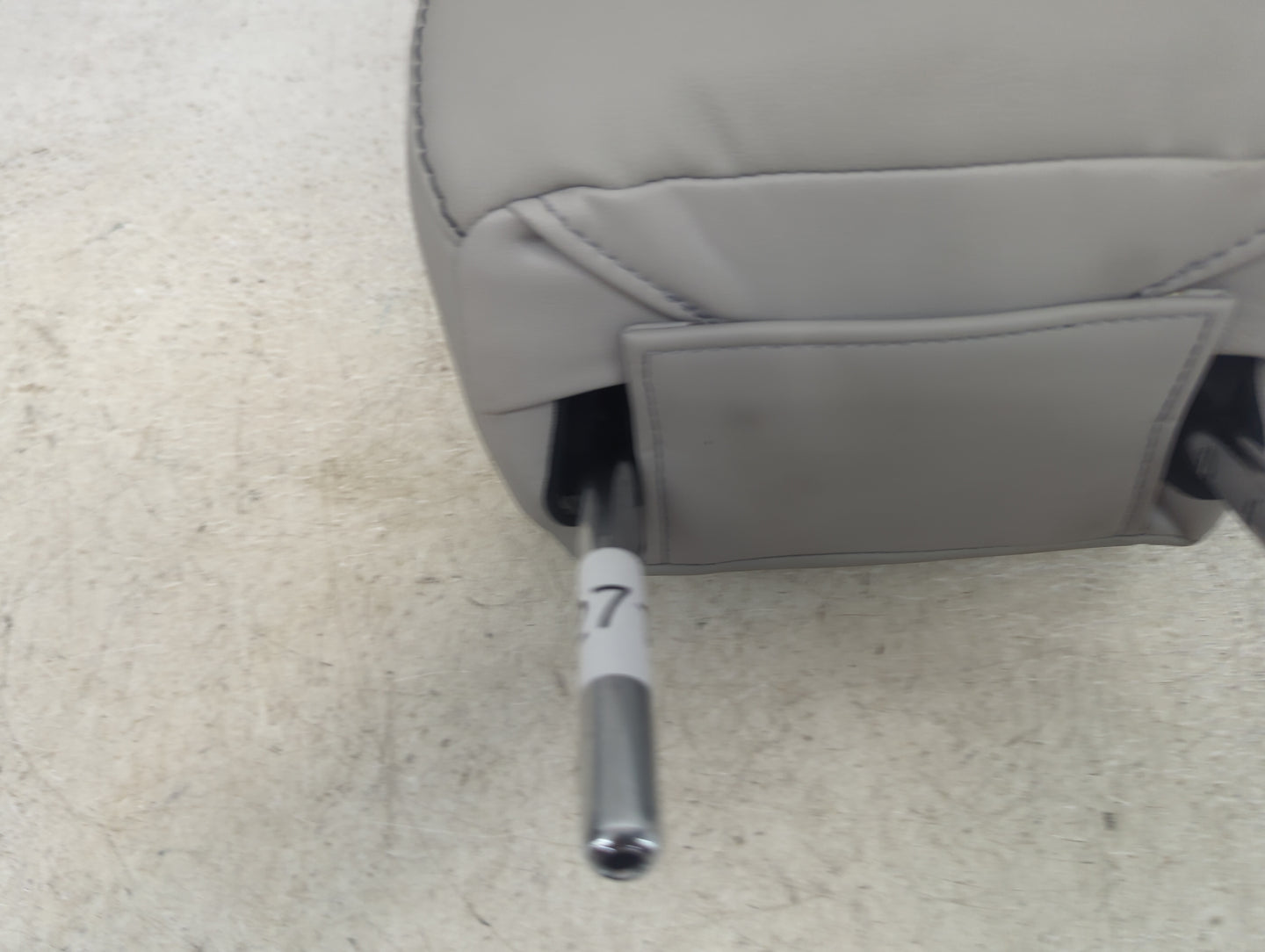 2014 Lexus Es350 Headrest Head Rest Front Driver Seat Gray - Oemusedautoparts1.com