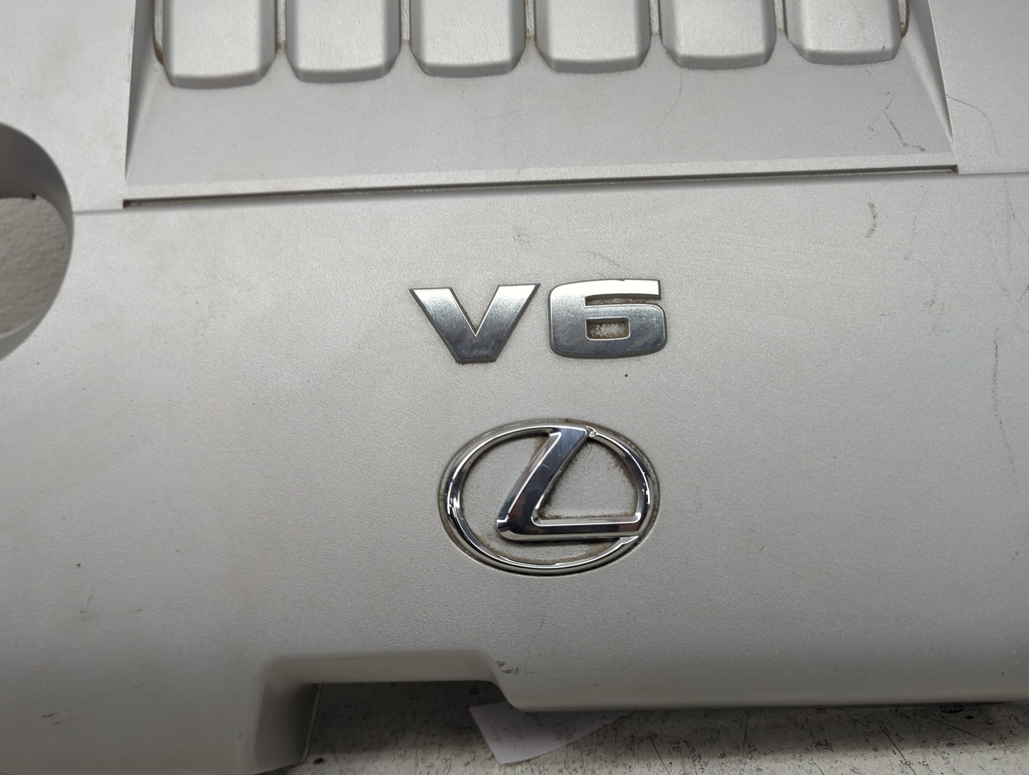 2014 Lexus Es350 Engine Cover Silver - Oemusedautoparts1.com