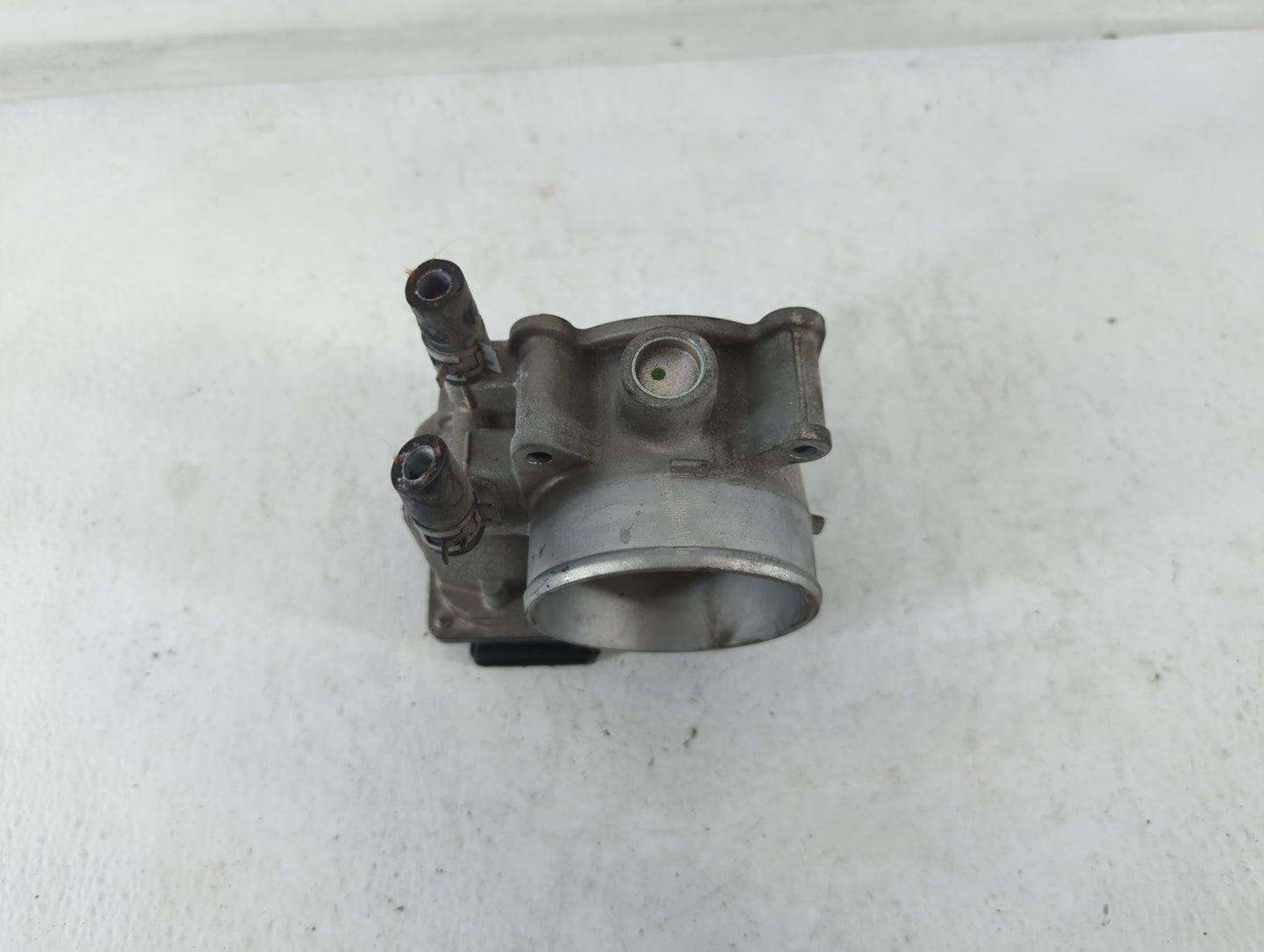 2007-2018 Lexus Es350 Throttle Body P/N:22030-0P050 Fits OEM Used Auto Parts - Oemusedautoparts1.com