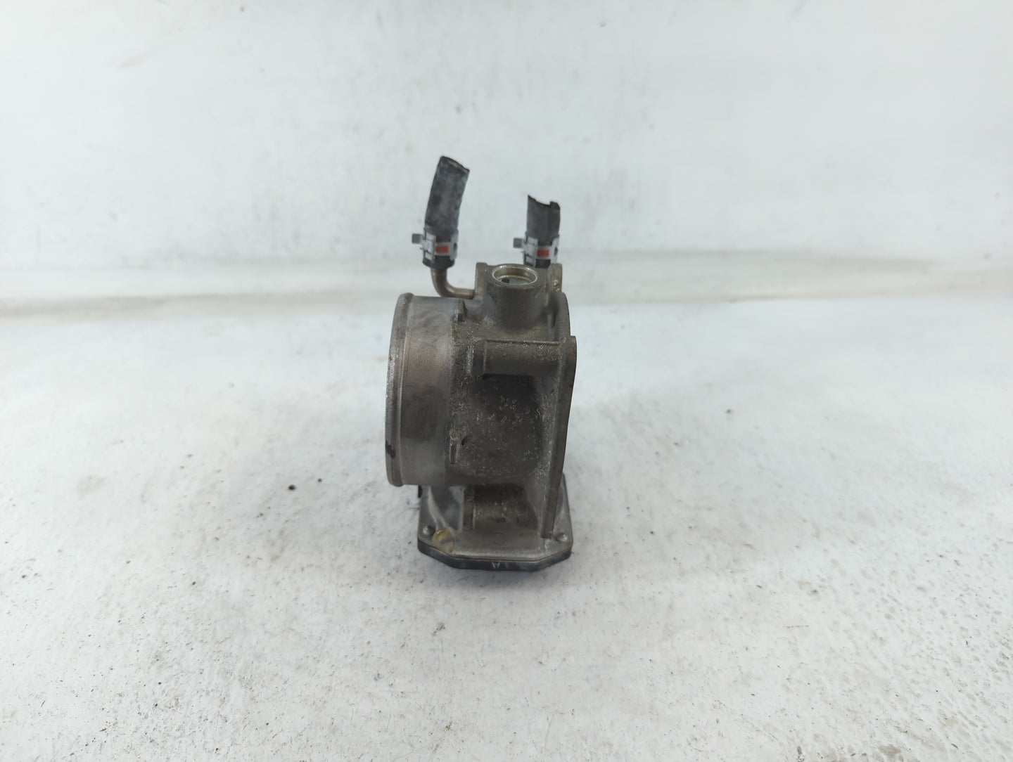 2007-2018 Lexus Es350 Throttle Body P/N:22030-0P050 Fits OEM Used Auto Parts - Oemusedautoparts1.com
