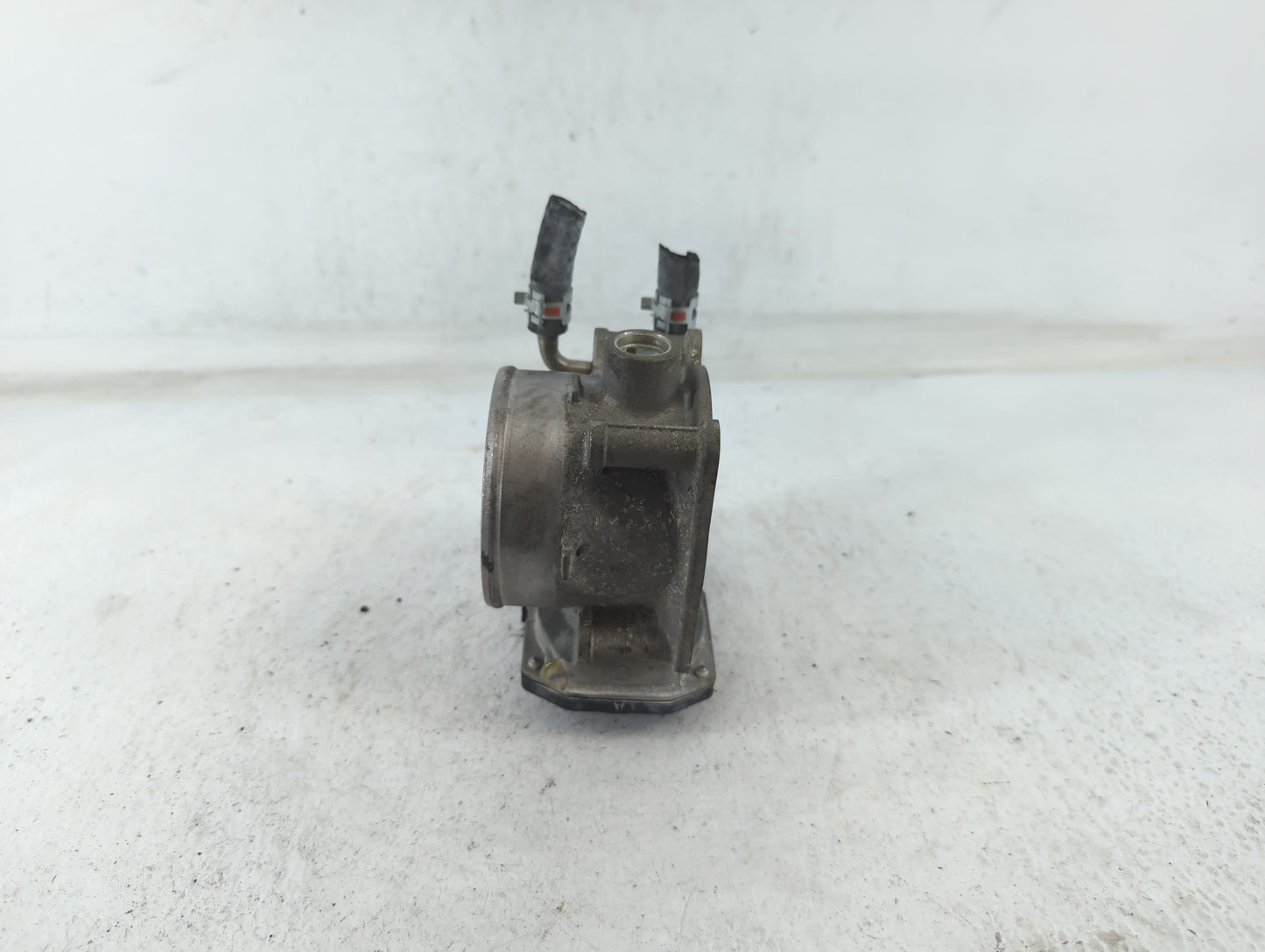 2007-2018 Lexus Es350 Throttle Body P/N:22030-0P050 Fits OEM Used Auto Parts - Oemusedautoparts1.com
