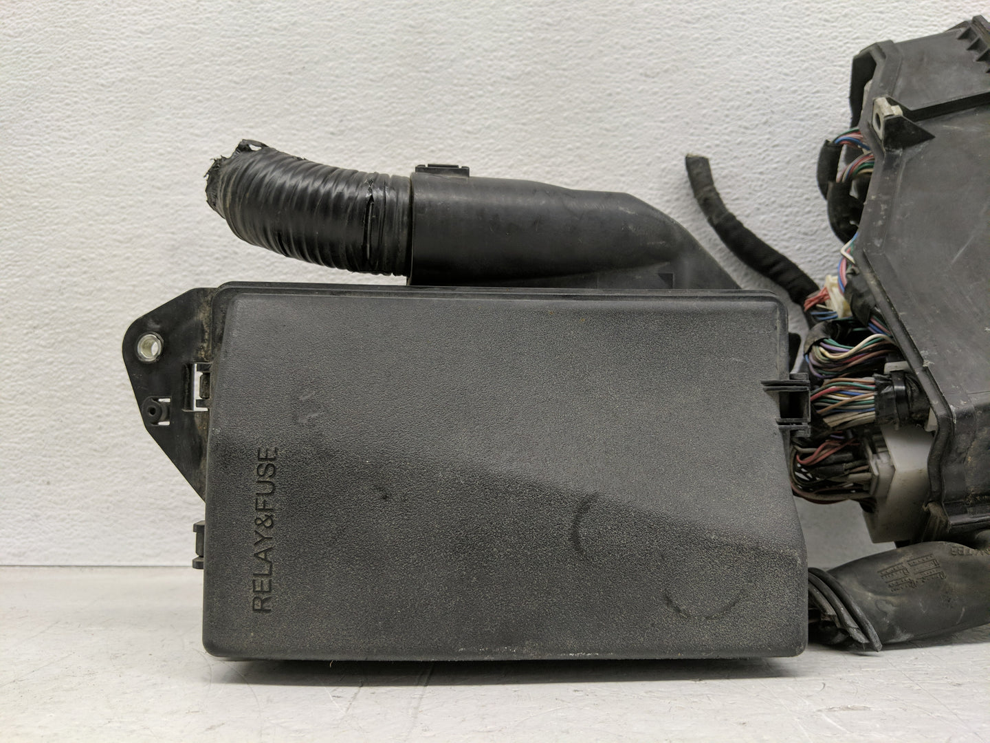 2014-2015 Lexus Is250 Fusebox Fuse Box Panel Relay Module P/N:82662-53250 Fits Fits 2014 2015 OEM Used Auto Parts - Oemuseda