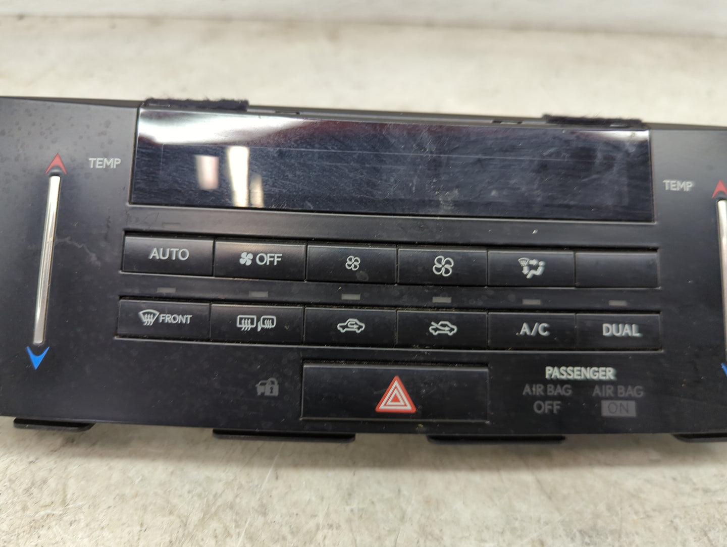2014 Lexus Is250 Climate Control Module Temperature AC/Heater Replacement P/N:55900-53190 008-6P44 Fits OEM Used Auto Parts 
