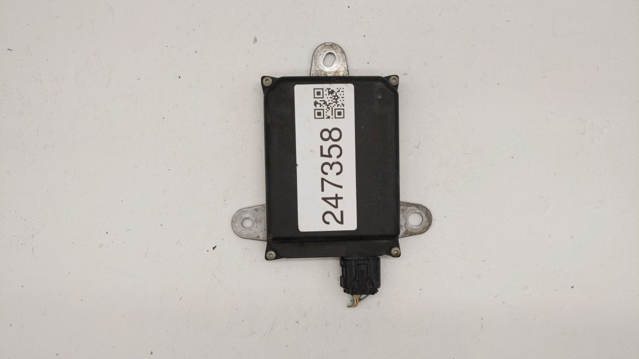 Lexus Is250 Chassis Control Module Ccm Bcm Body Control 88162-07010 - Oemusedautoparts1.com