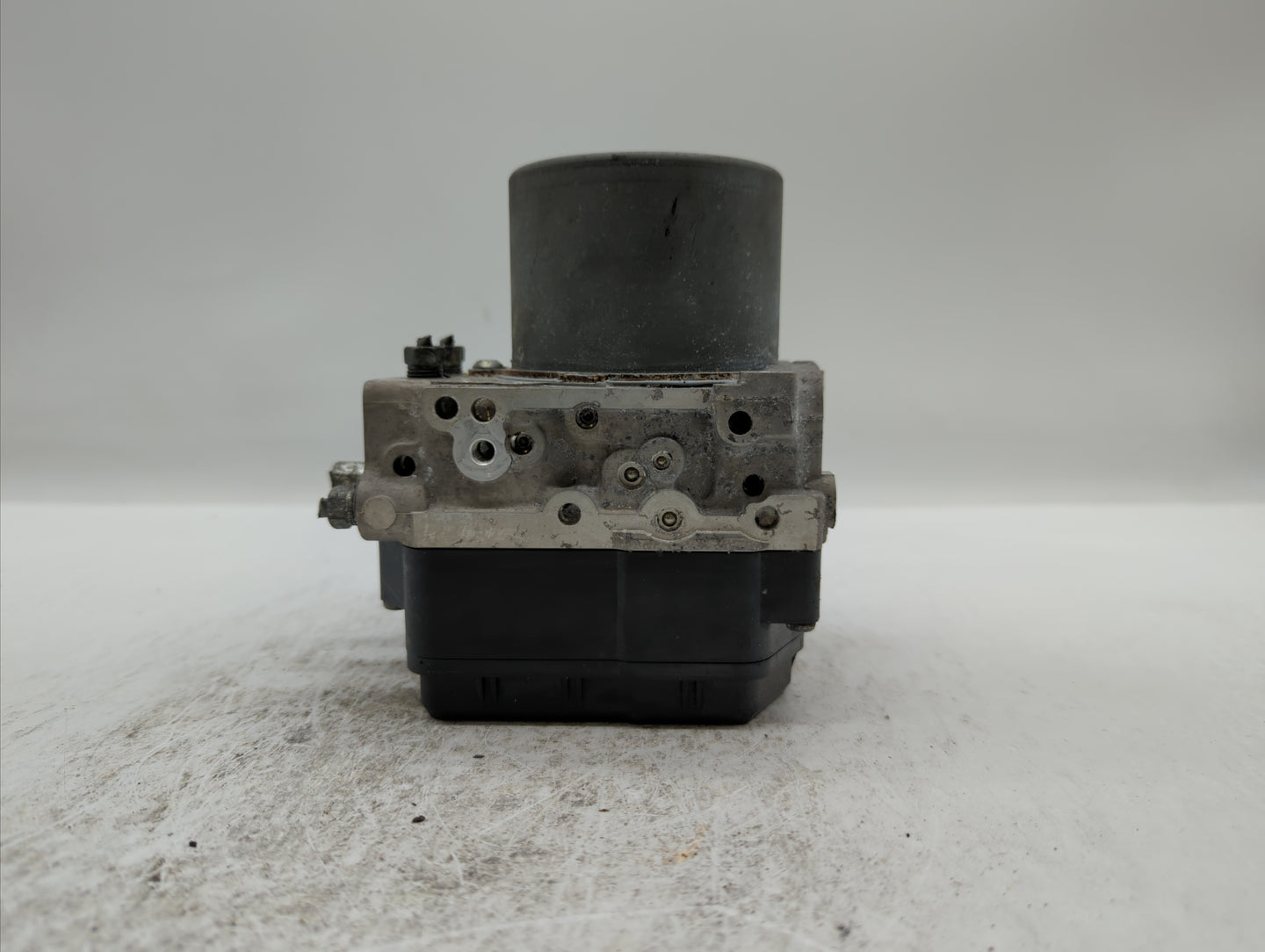 2014 Lexus Is350 ABS Pump Control Module Replacement P/N:44540-53640 Fits Fits 2013 2015 OEM Used Auto Parts - Oemusedautopa