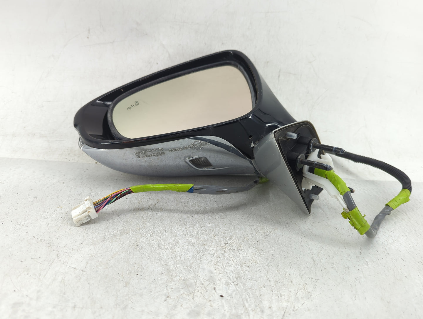 2013-2017 Lexus Ls460 Driver Side View Mirror - Left Door Mirror OEM Used - Oemusedautoparts1.com