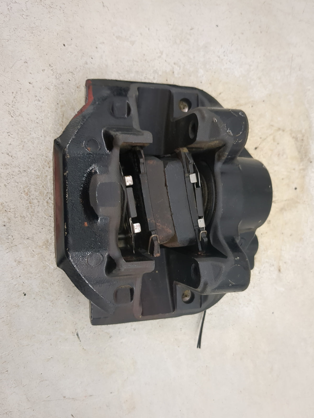 2010-2017 Lexus Ls460 Rear Passenger Right Brake Caliper - Oemusedautoparts1.com