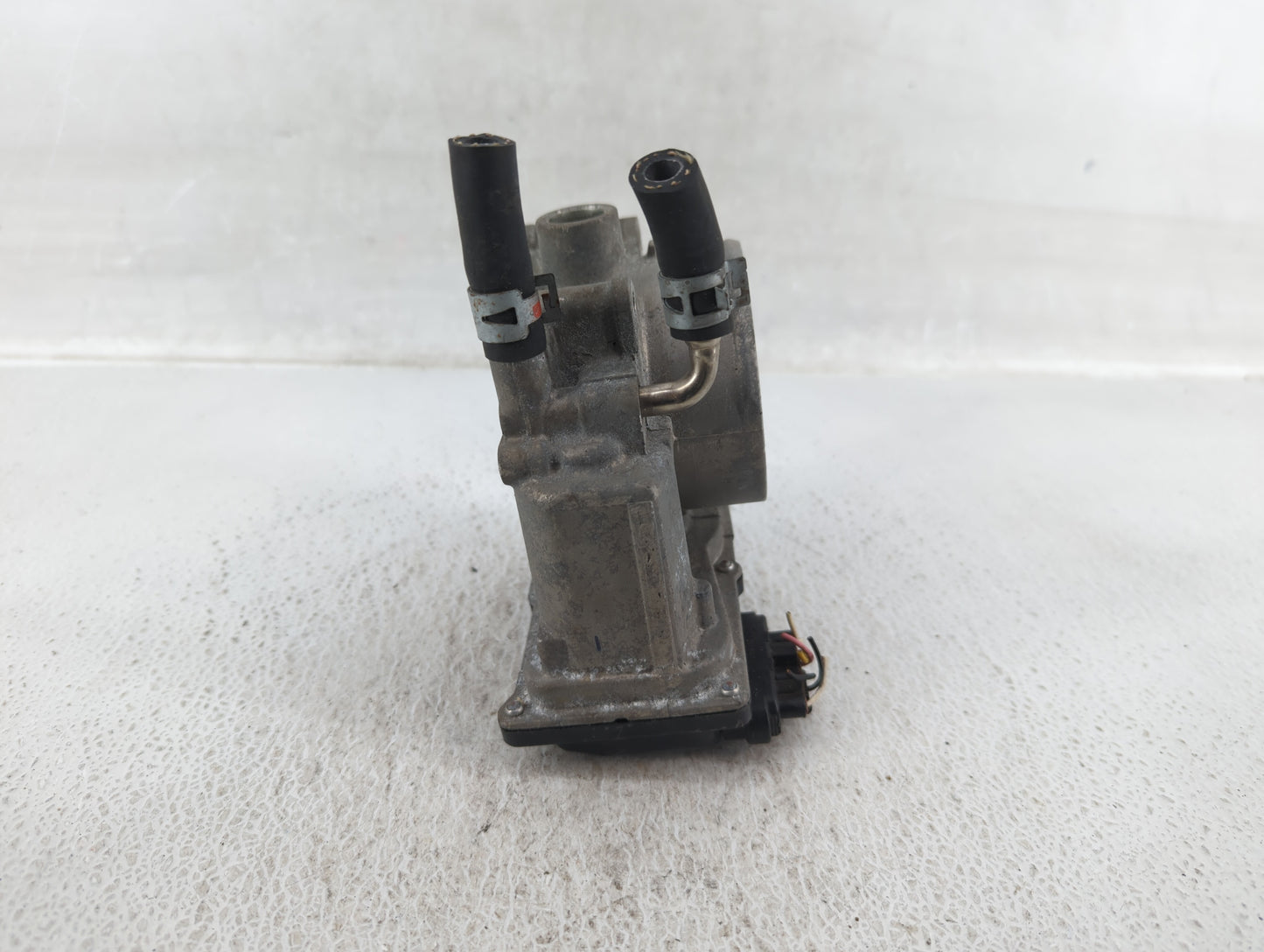 2007-2015 Lexus Rx350 Throttle Body P/N:22030-0P050 Fits OEM Used Auto Parts - Oemusedautoparts1.com