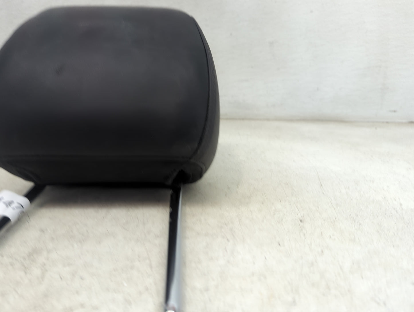2013-2016 Lincoln Mks Headrest Head Rest Front Driver Seat Black - Oemusedautoparts1.com