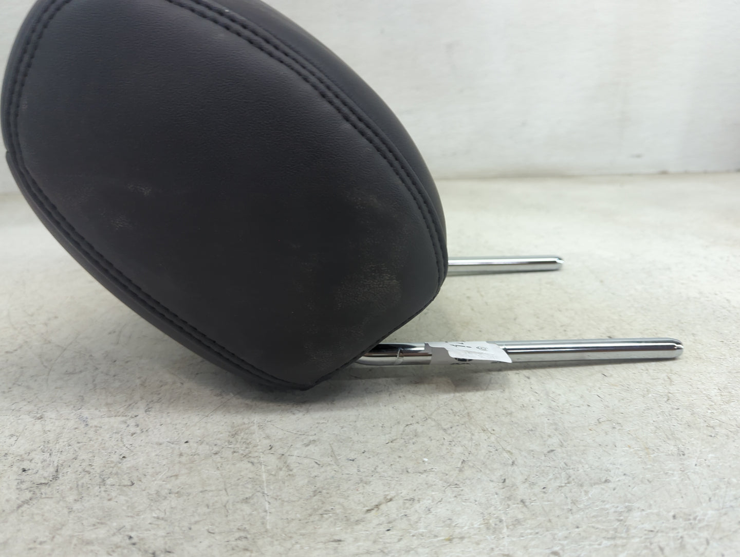 2013-2016 Lincoln Mks Headrest Head Rest Front Driver Seat Black - Oemusedautoparts1.com