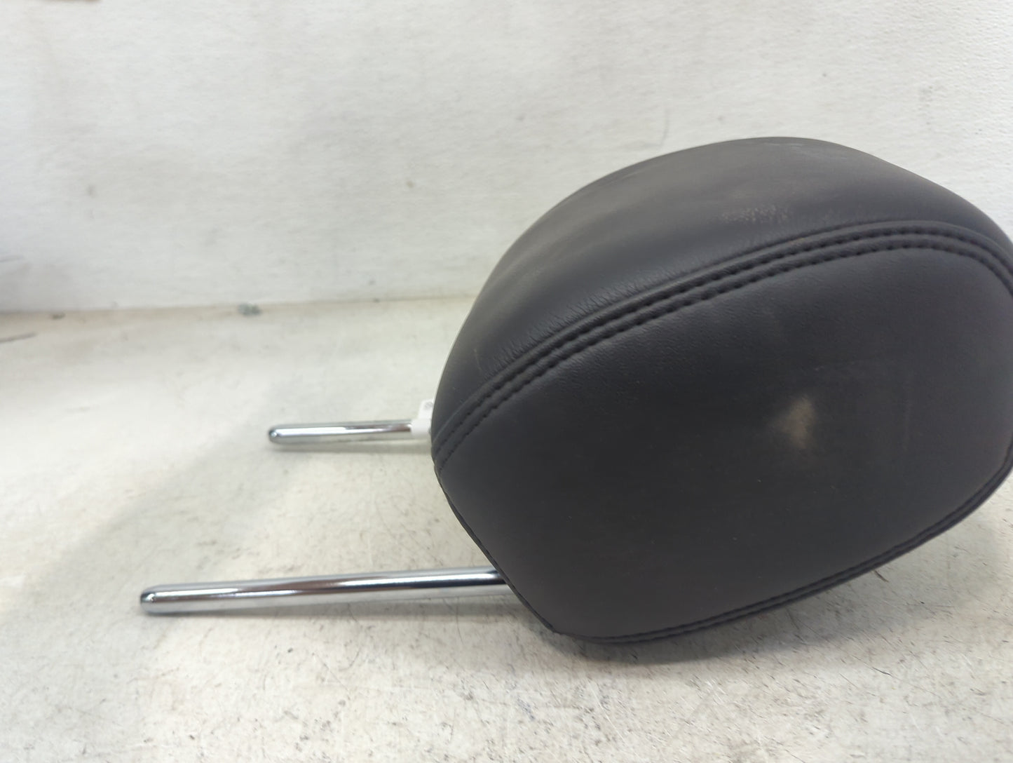 2013-2016 Lincoln Mks Headrest Head Rest Front Driver Passenger Seat Fits Fits 2013 2014 2015 2016 OEM Used Auto Parts - Oem