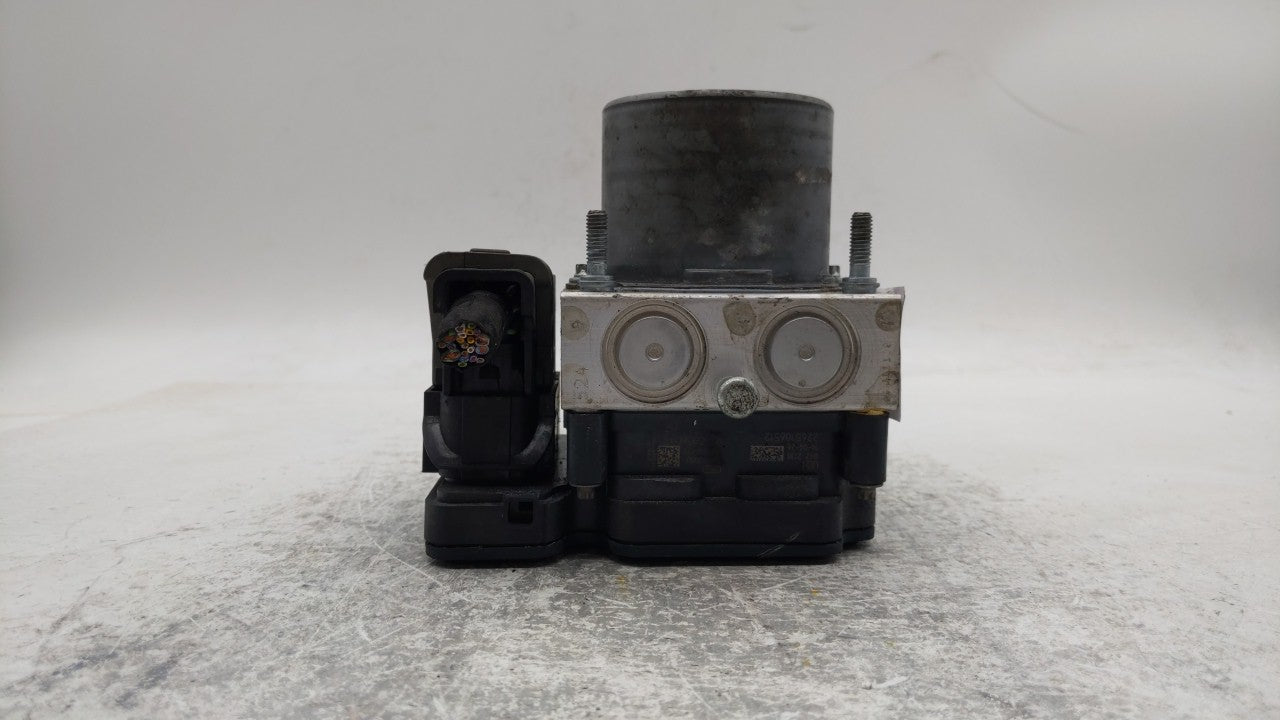 2014-2016 Lincoln Mks ABS Pump Control Module Replacement P/N:FG13-2C405-A DG13-2C405-BA Fits Fits 2014 2015 2016 2017 2018 