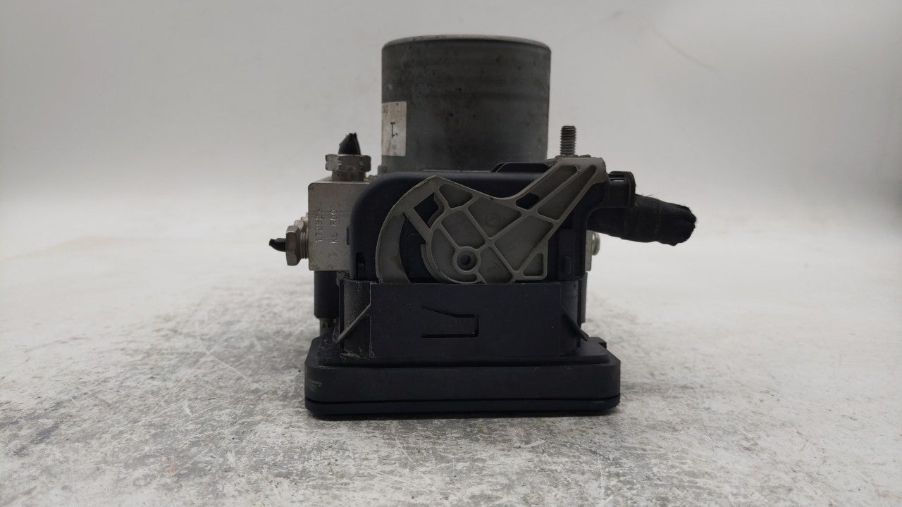 2014-2016 Lincoln Mks ABS Pump Control Module Replacement P/N:FG13-2C405-A DG13-2C405-BA Fits Fits 2014 2015 2016 2017 2018 