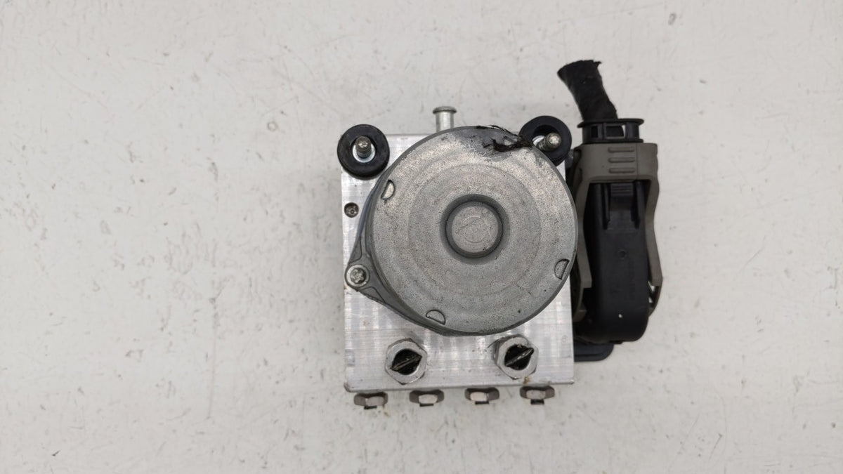 2014-2016 Lincoln Mks Anti-Lock Brake ABS Pump Module Actuator OEM P/N:FG13-2C405-A DG13-2C405-BA Fits OEM Used Auto Parts -