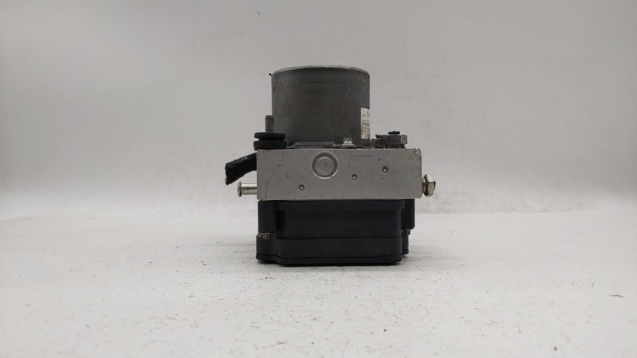 2014-2016 Lincoln Mks ABS Pump Control Module Replacement P/N:FG13-2C405-A DG13-2C405-BA Fits Fits 2014 2015 2016 2017 2018 