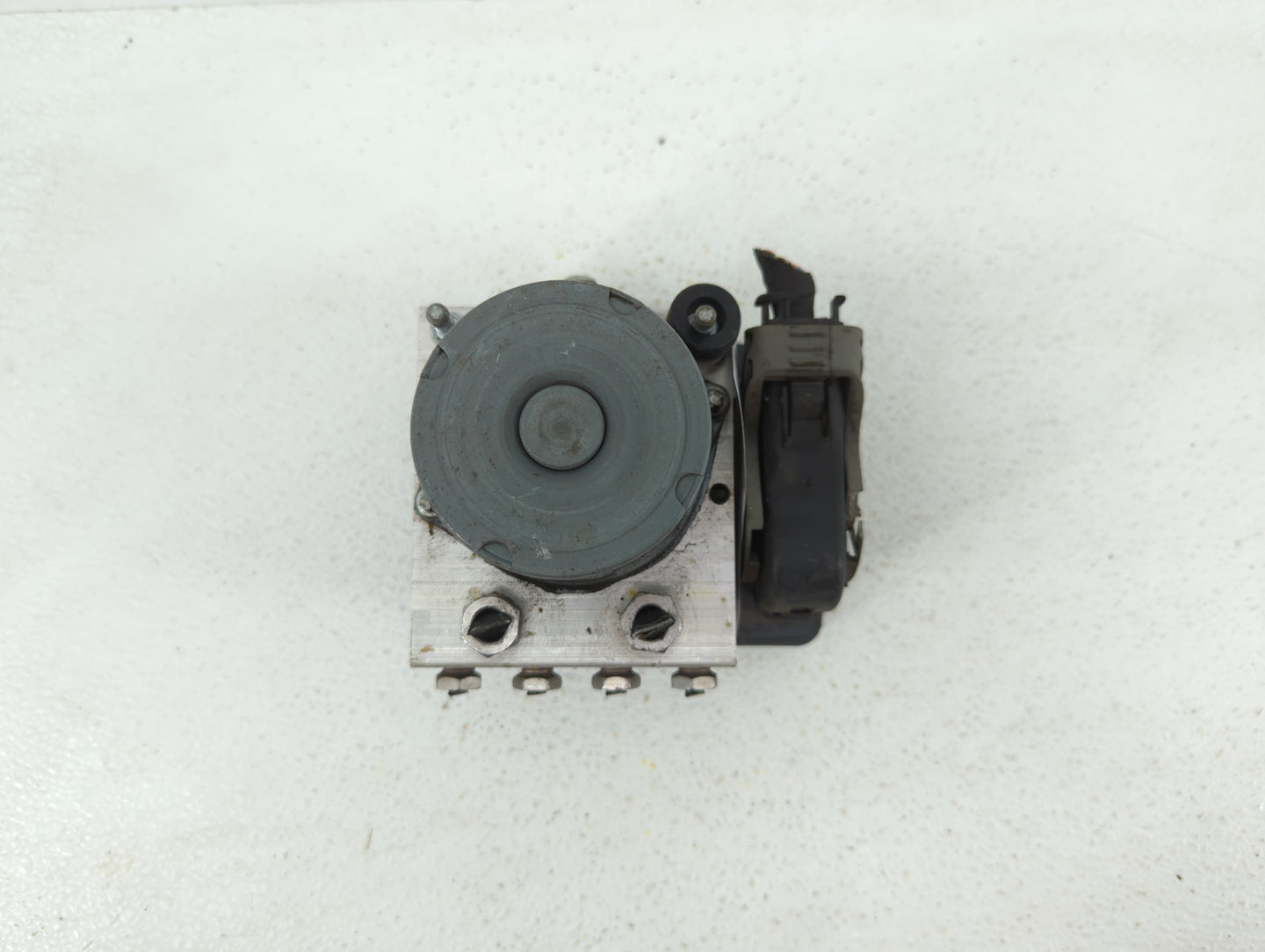 2014-2016 Lincoln Mks ABS Pump Control Module Replacement P/N:FG13-2C405-A DG13-2C405-BA Fits Fits 2014 2015 2016 2017 2018 