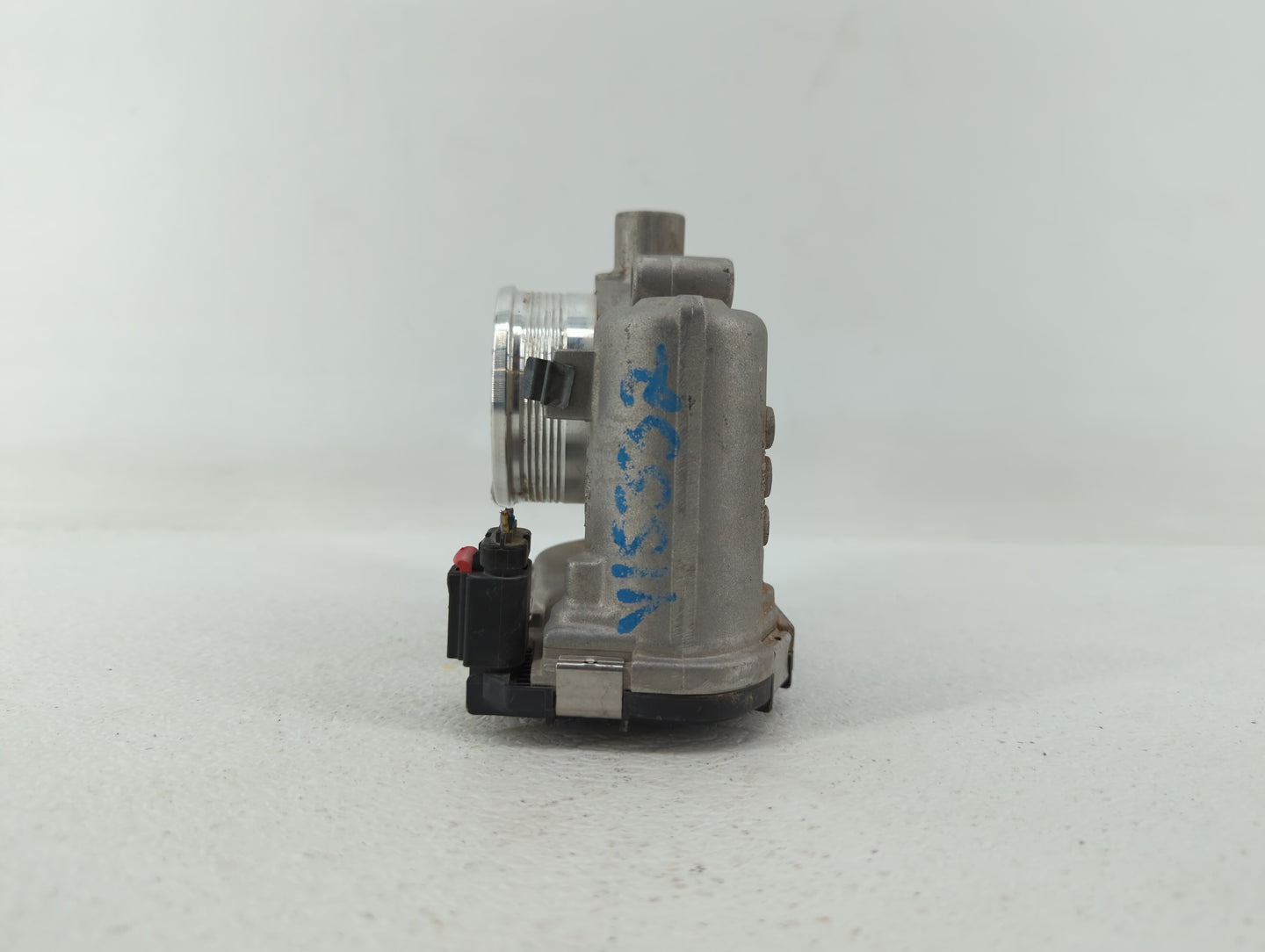 2014 Lincoln Mks Throttle Body P/N:0280750585 0280750566, DS7E-9F991-BB, CM5E-9F991-AD Fits Fits 2012 2013 2015 2016 2017 OE