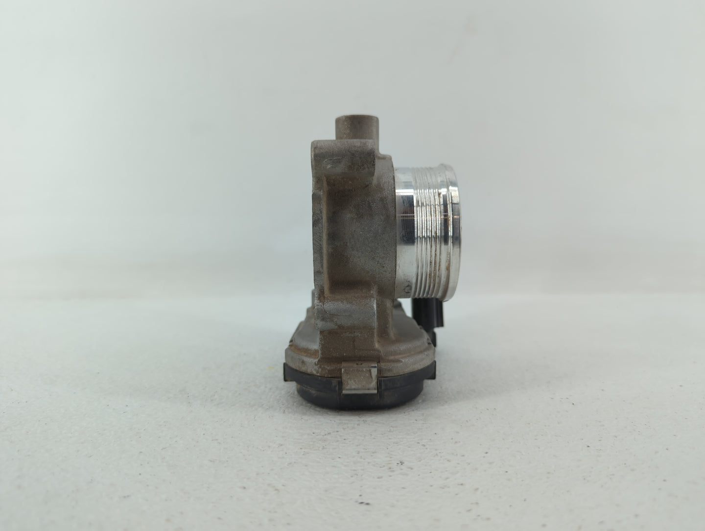 2014 Lincoln Mks Throttle Body P/N:0280750585 0280750566, DS7E-9F991-BB, CM5E-9F991-AD Fits Fits 2012 2013 2015 2016 2017 OE
